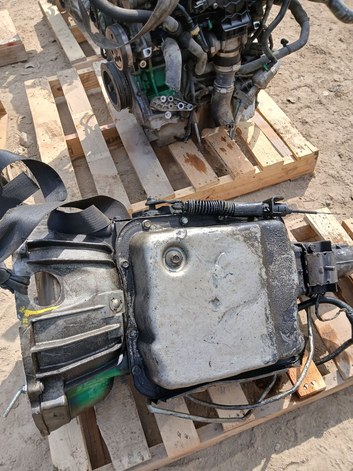 2003 Chevrolet Suburban AT, (5.3L), 4x2 VIN Z (8th digit) Transmission