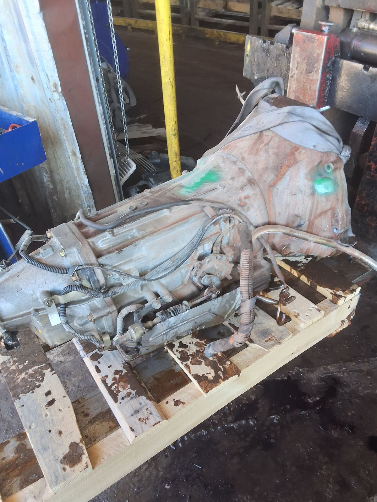 2004 Nissan Xterra Automatic o supercharged option; 4x2 Transmission