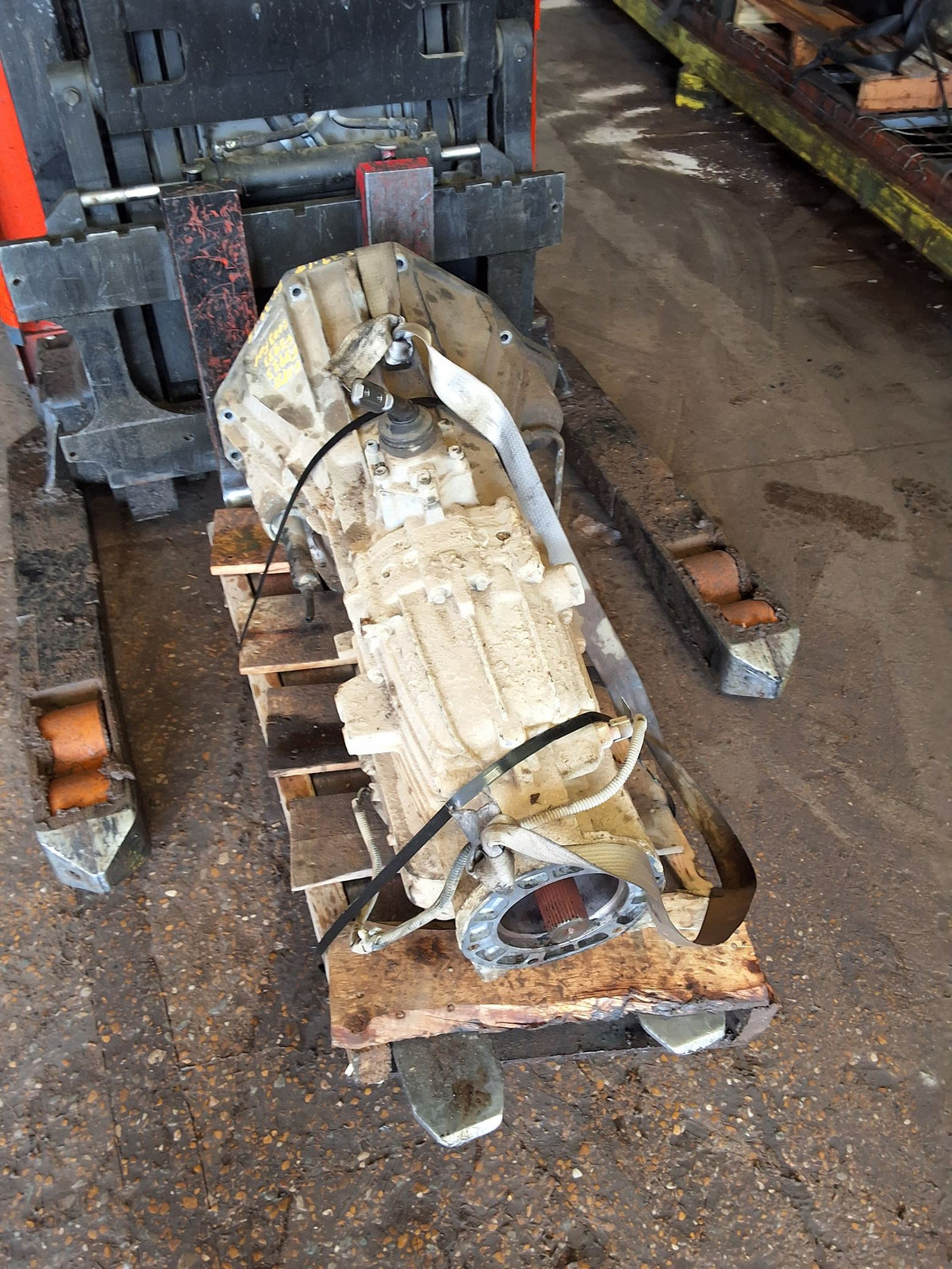 2001-2004 Ford F250 4-Speed Automatic 4WD Transmission