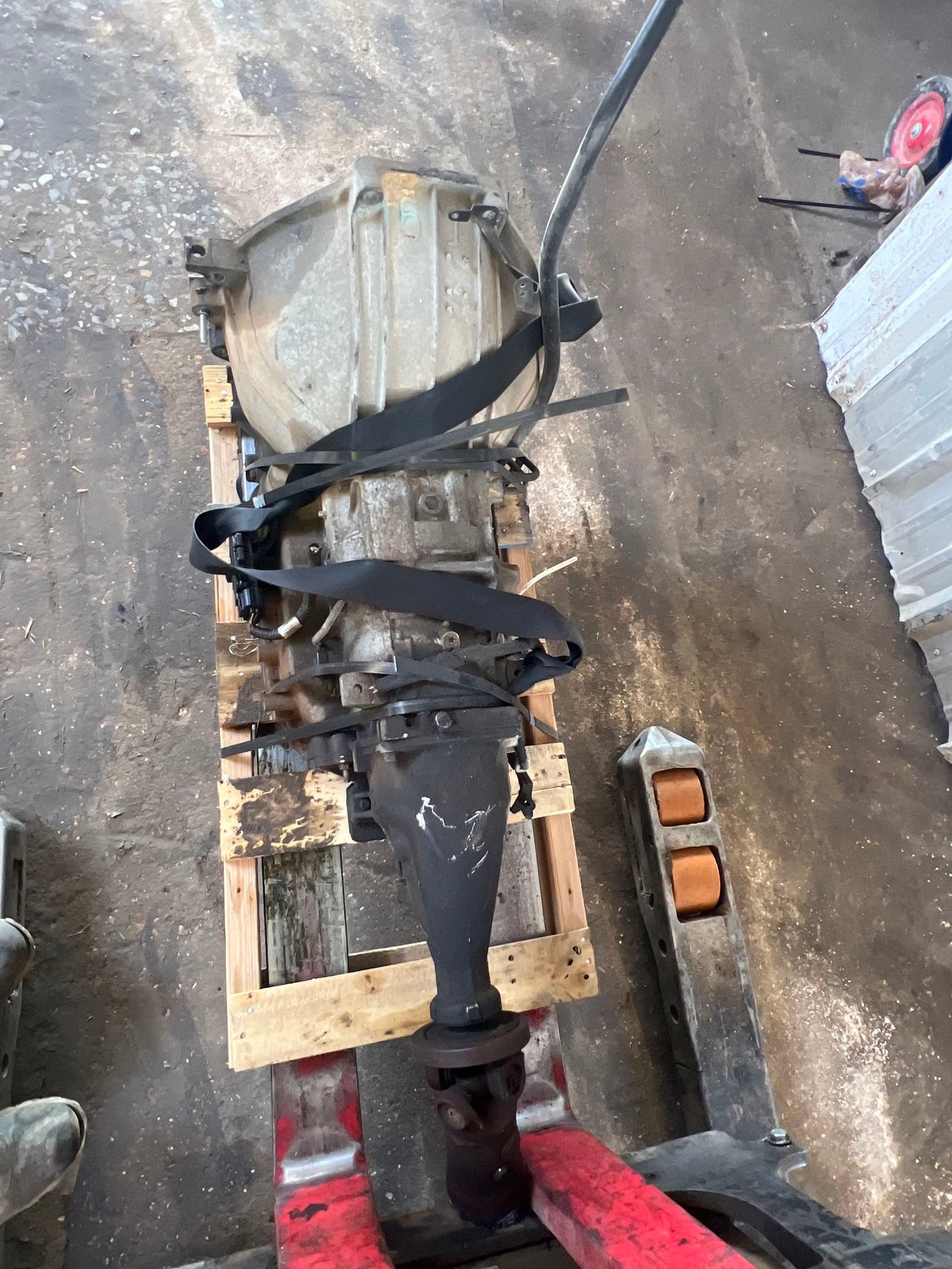 2001-2002 Lincoln Town Car Automatic RWD Transmission