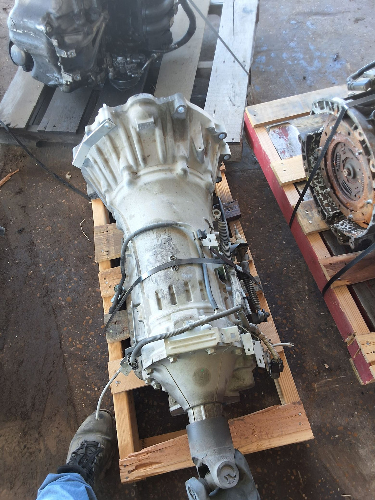 2011 Infiniti QX56 Automatic RWD Transmission