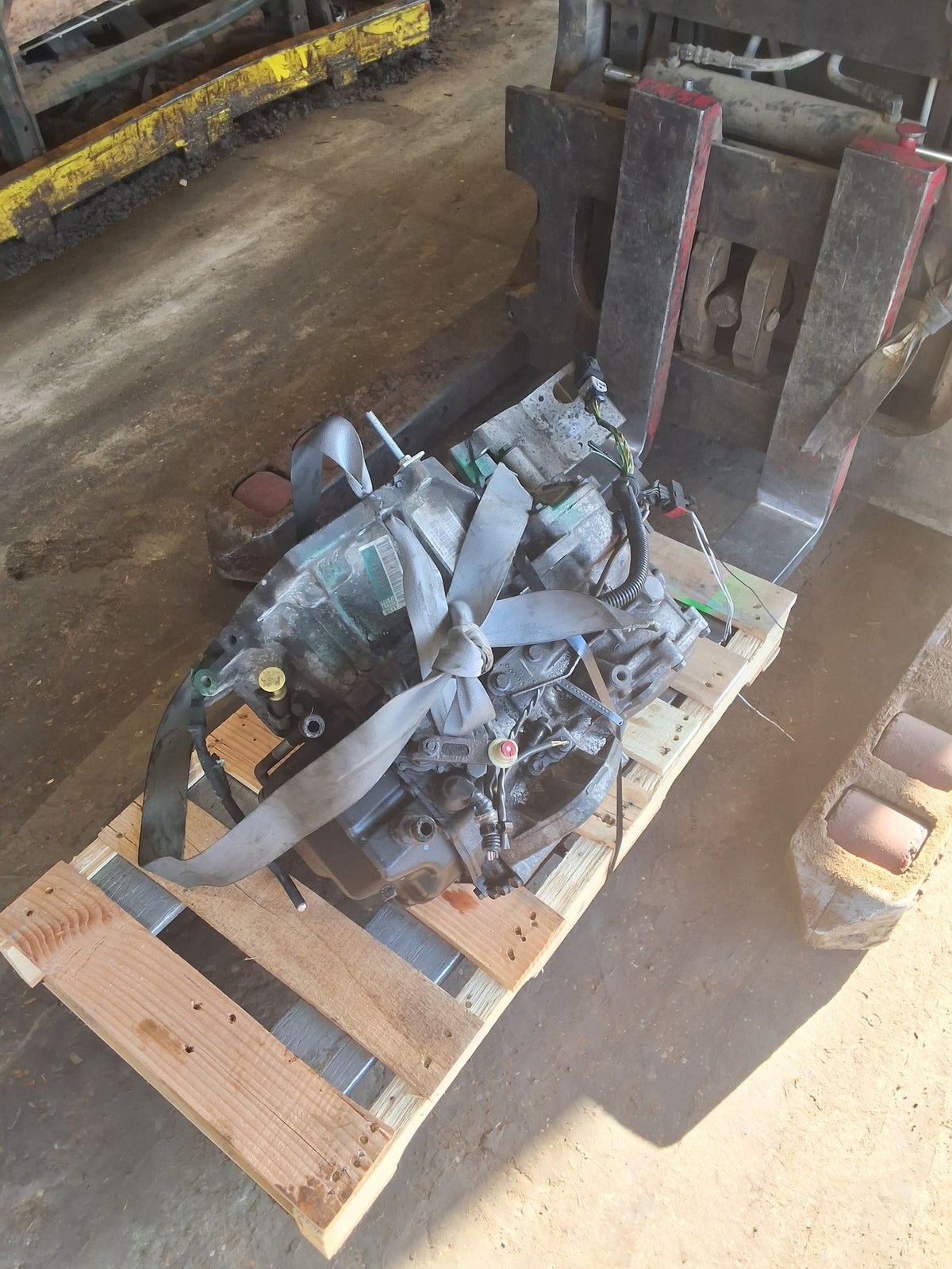 2003-2004 Volvo XC90 Automatic AWD Transmission