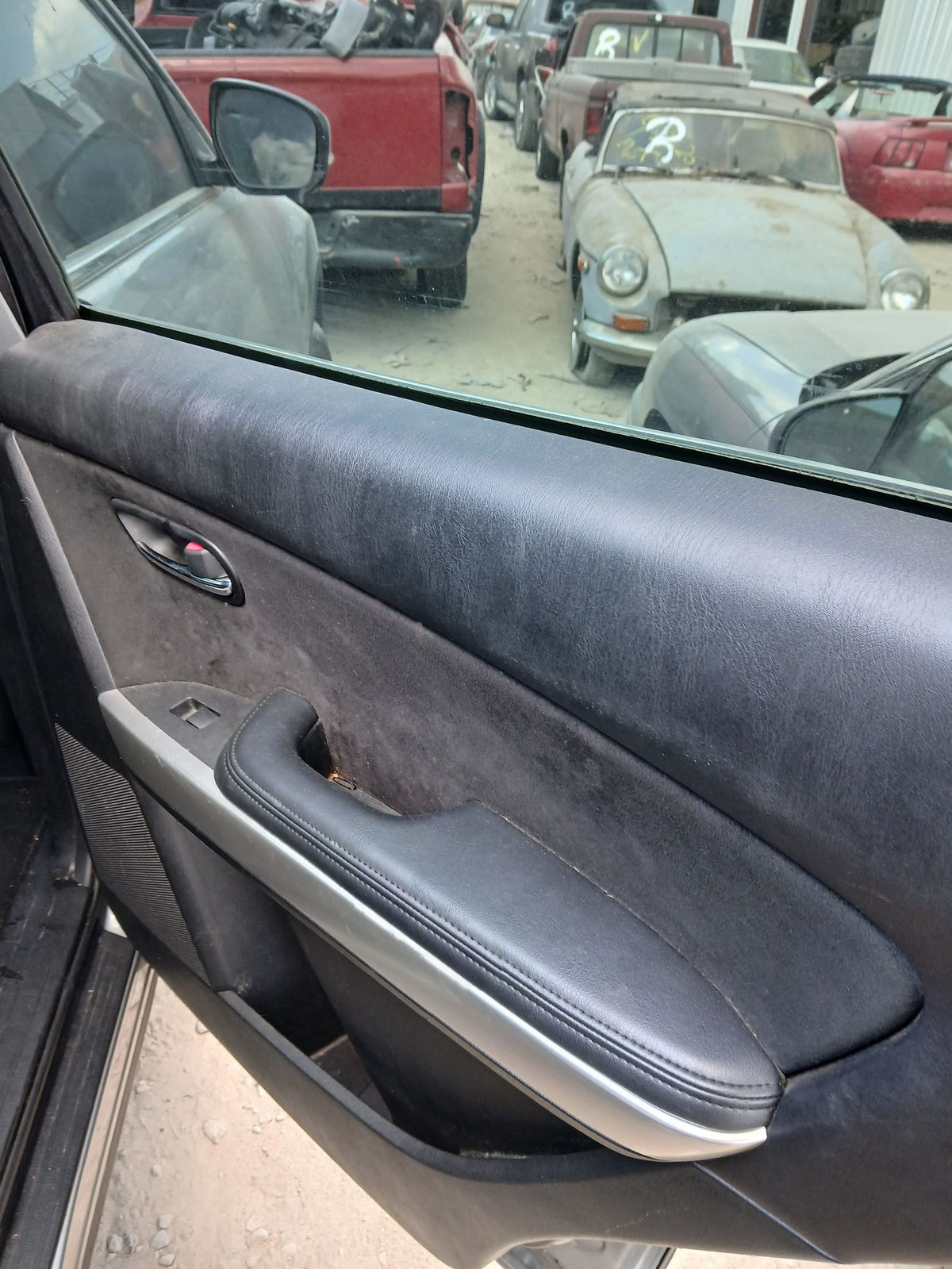 Brake Caliper Front Passenger Side 2007 - 2015 Mazda CX-9