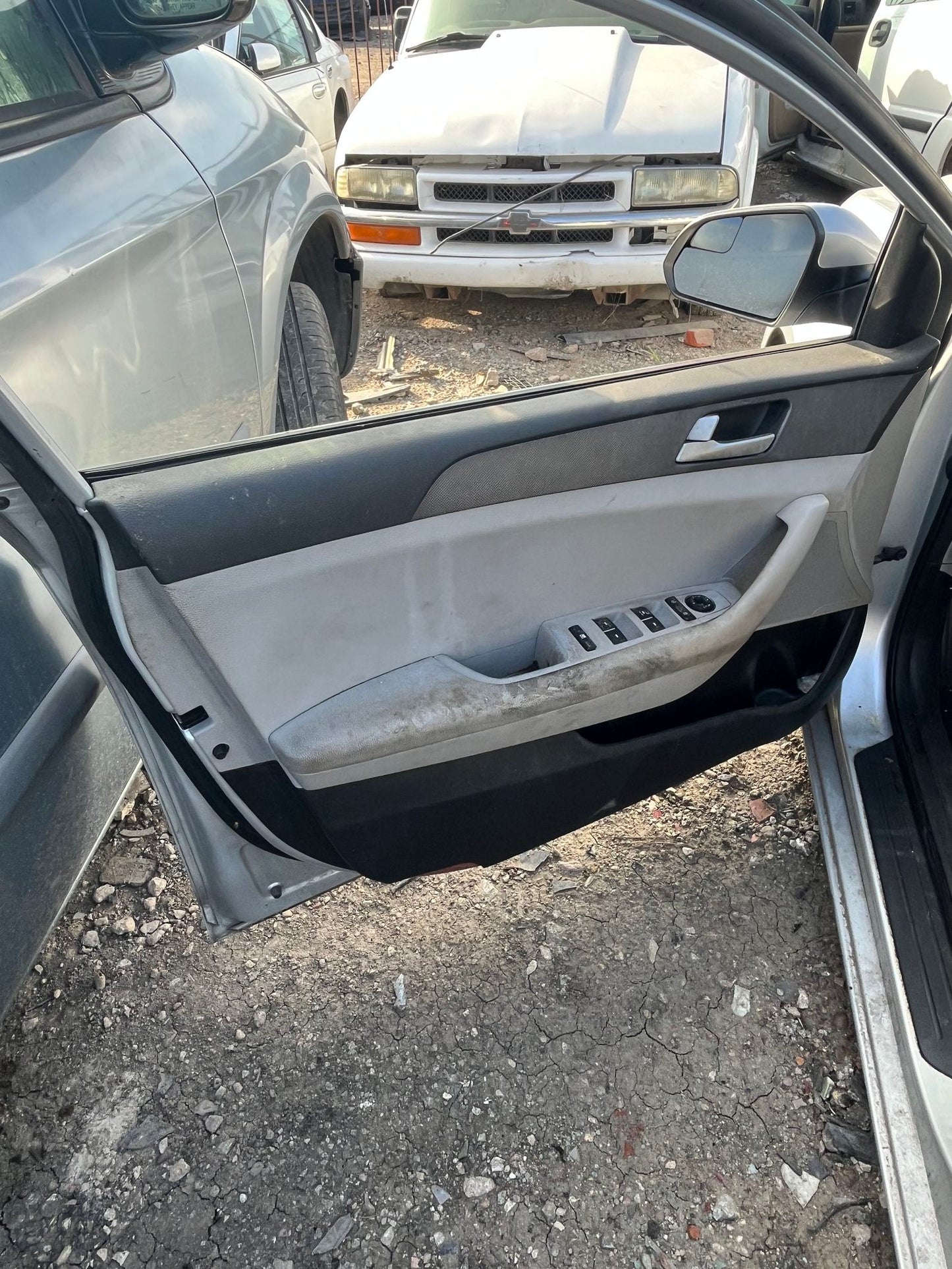 Door Window Glass Front Passenger Side 2015 - 2019 Hyundai Sonata