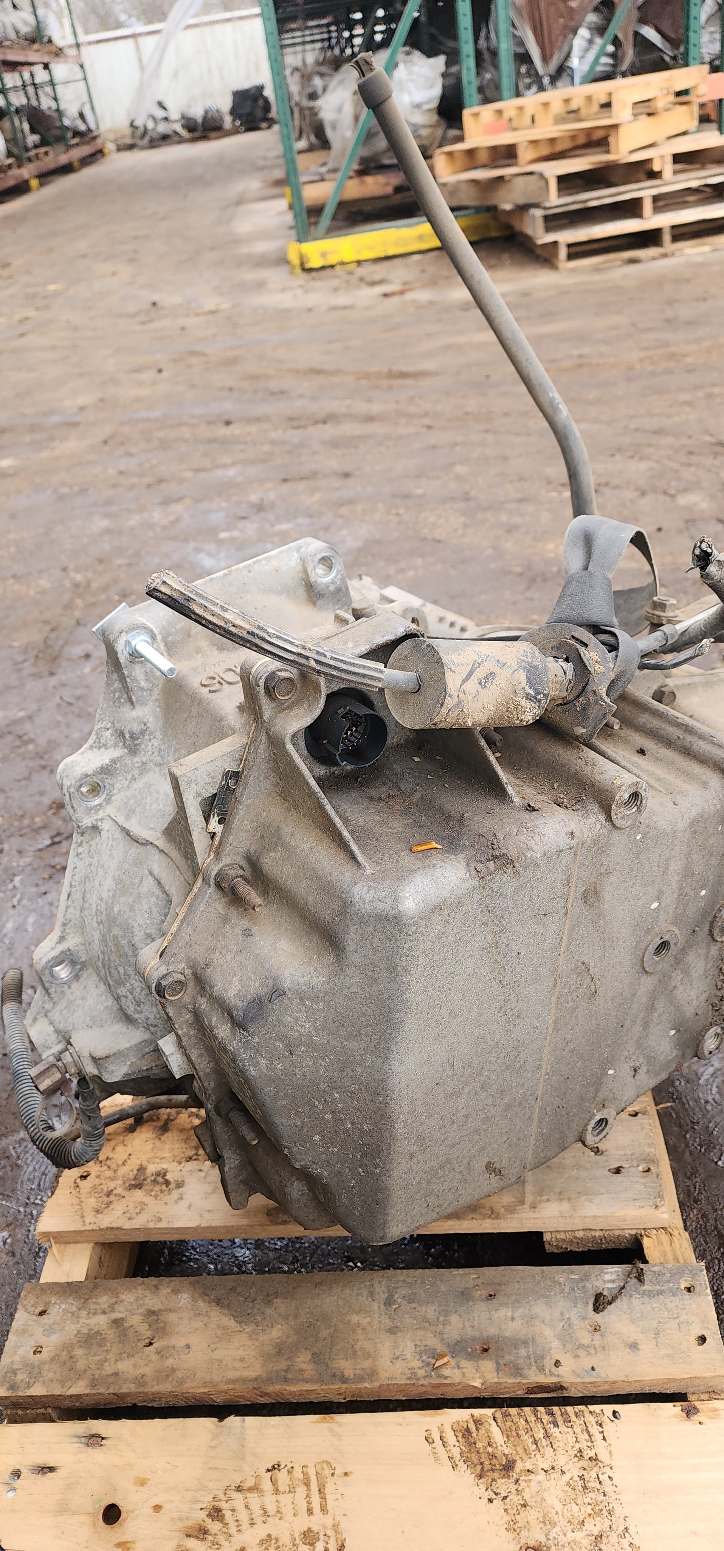 2009-2011 BUICK LUCERNE - AUTOMATIC TRANSMISSION - #M18383