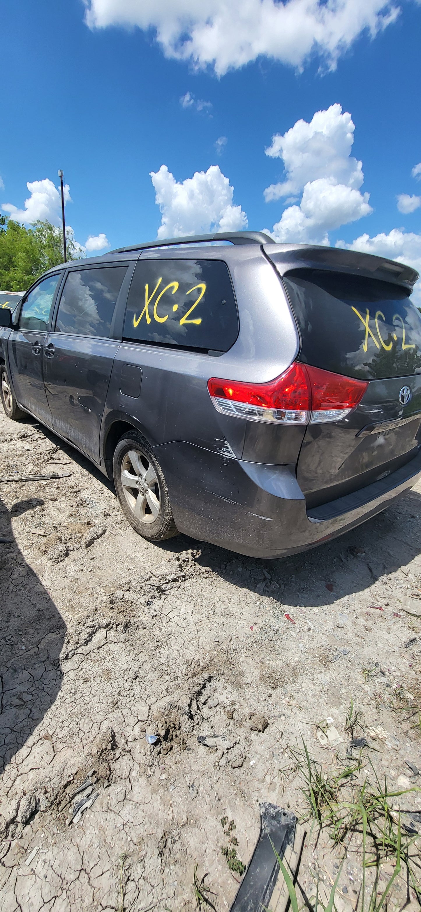 1/2 2011 - 2014 Toyota Sienna Model | All Parts A - F | SKU #: M17312 XC-2