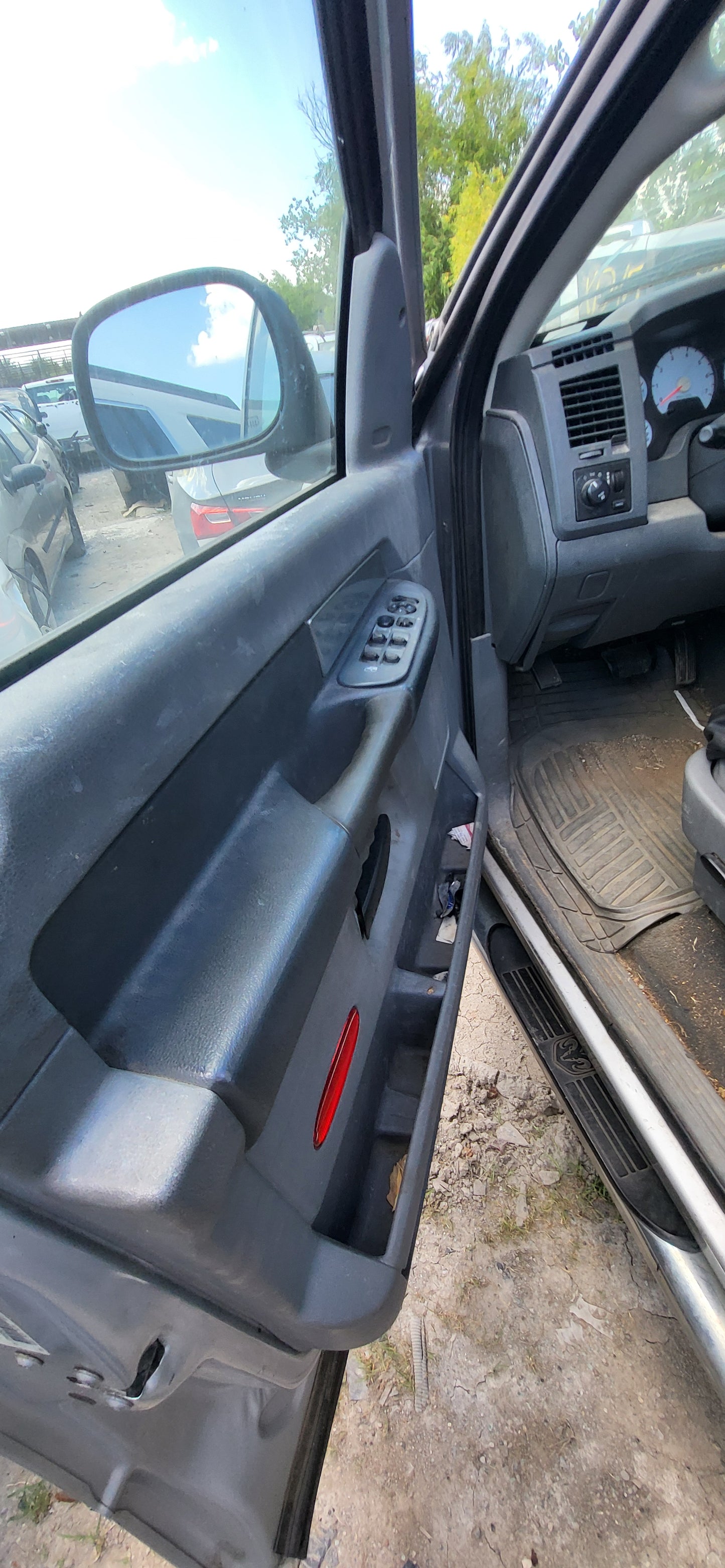 2/2 2006-2008 Dodge Ram 1500 | All Parts G - Z | SKU #: M17330 XC-20