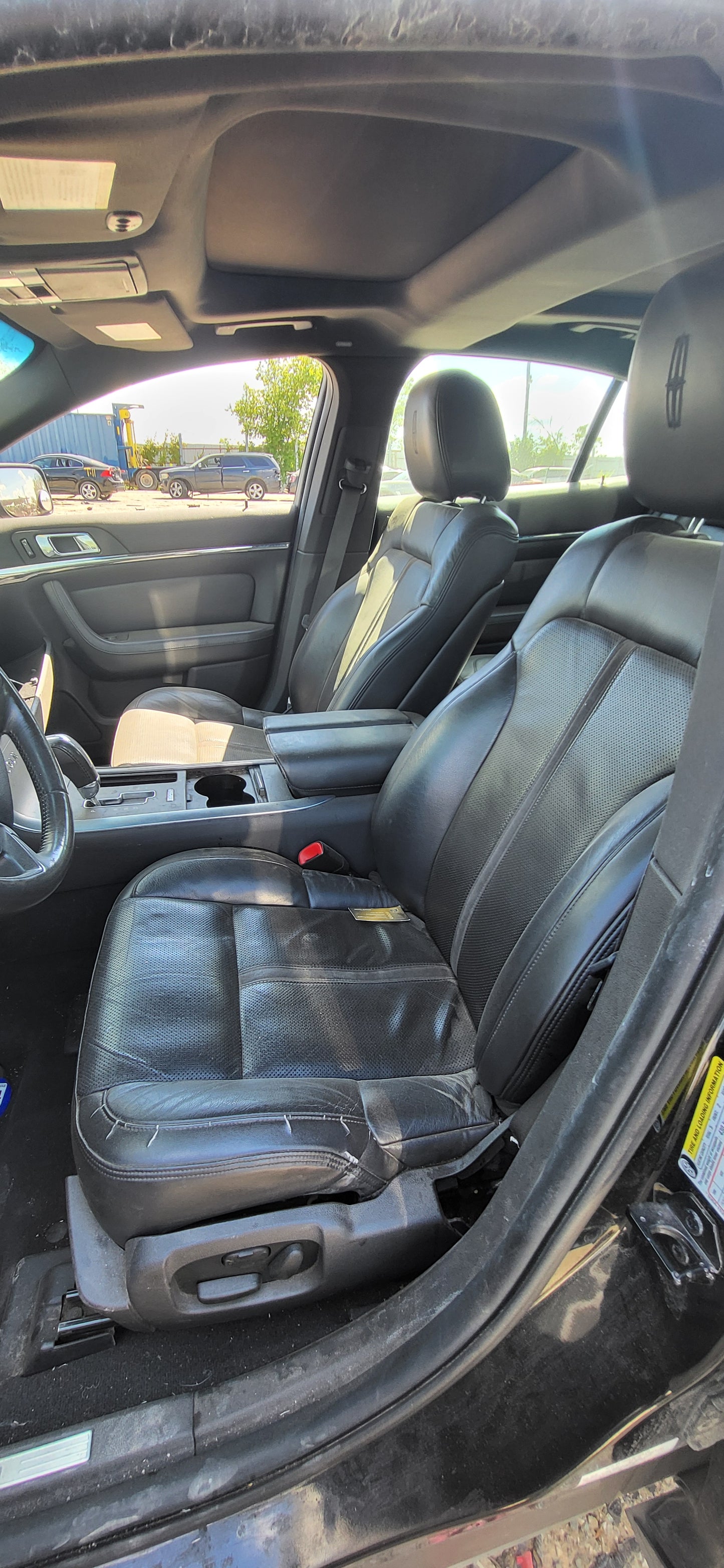 2/2 2009-2012 Lincoln MKS | All Parts G - Z | SKU #: M17322 XC-12