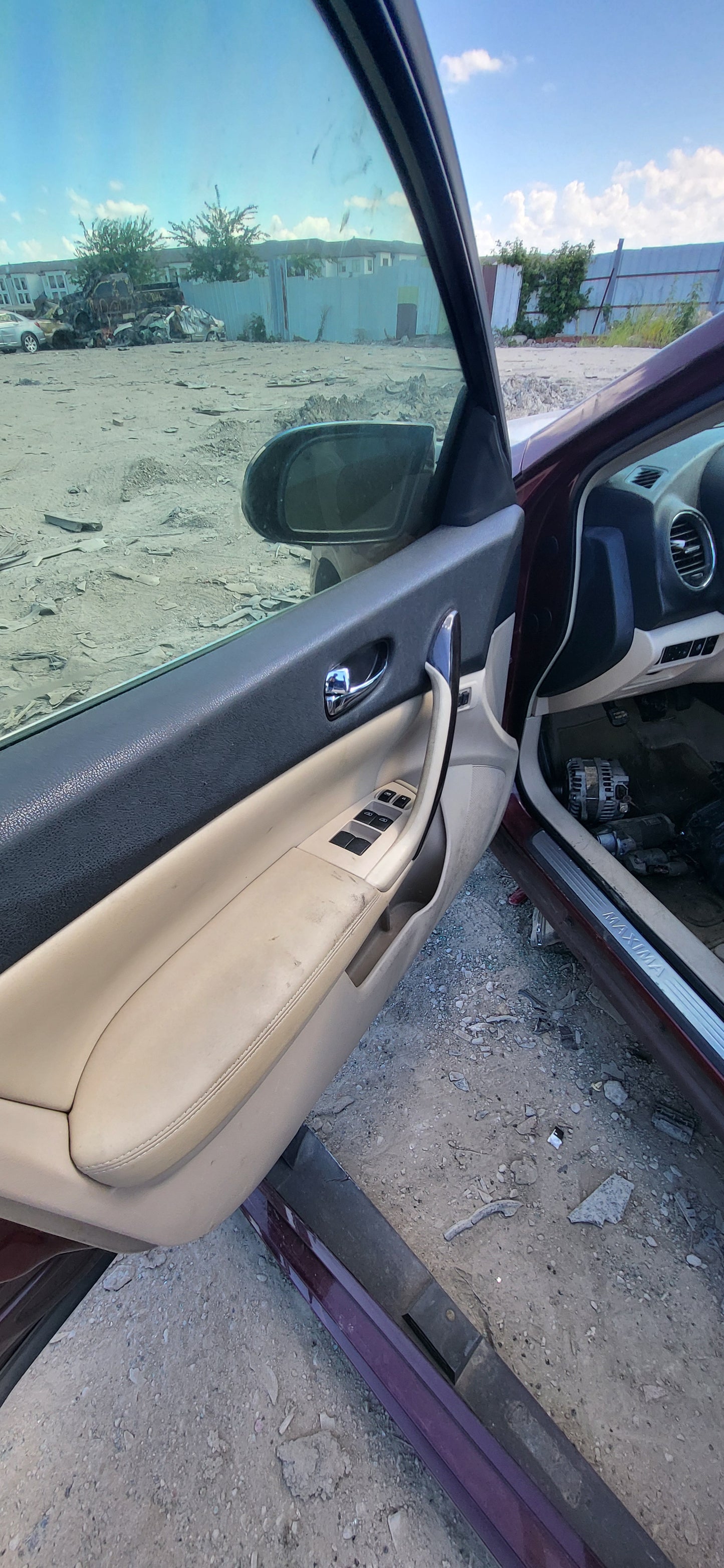 2/2 2009-2014 Nissan Maxima | All Parts G - Z | SKU #: M17326 XC-16