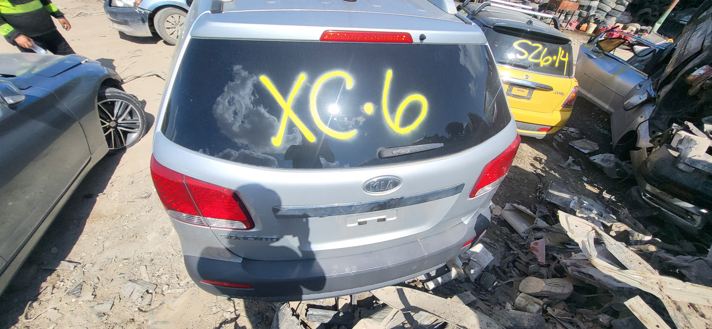 2/2 2011 - 2015 Kia Sorento | All Parts G - Z | SKU #: M17316 XC-6