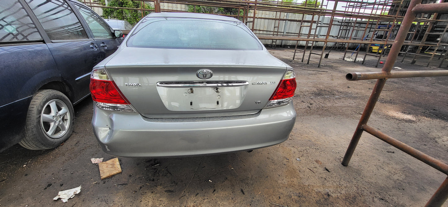 1/2 2002 - 2006 Toyota Camry XLE V6 | All Parts A - F | SKU #: M17391 - XG-1
