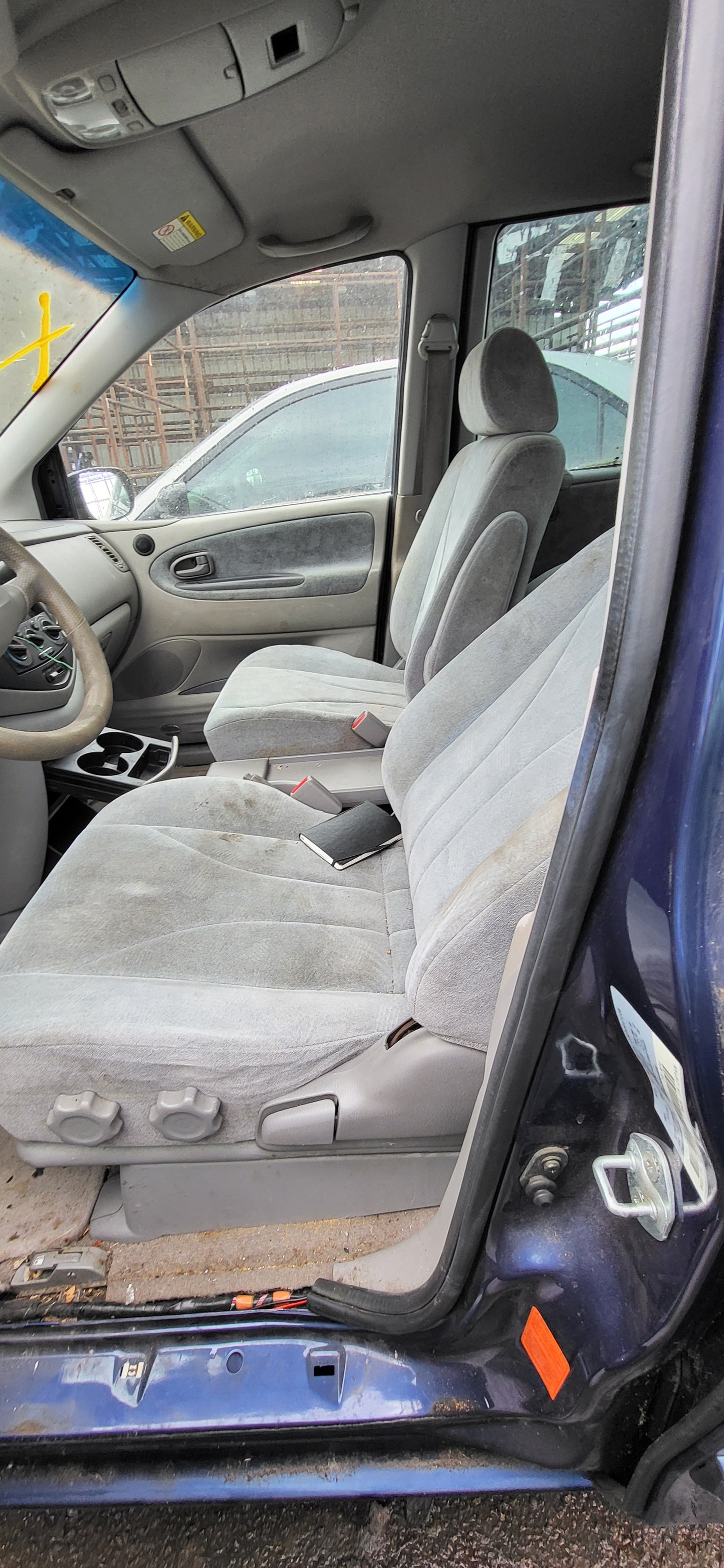 2/2 2000 - 2006 Mazda MPV | All Parts G - Z | SKU #: M17394 XG-4