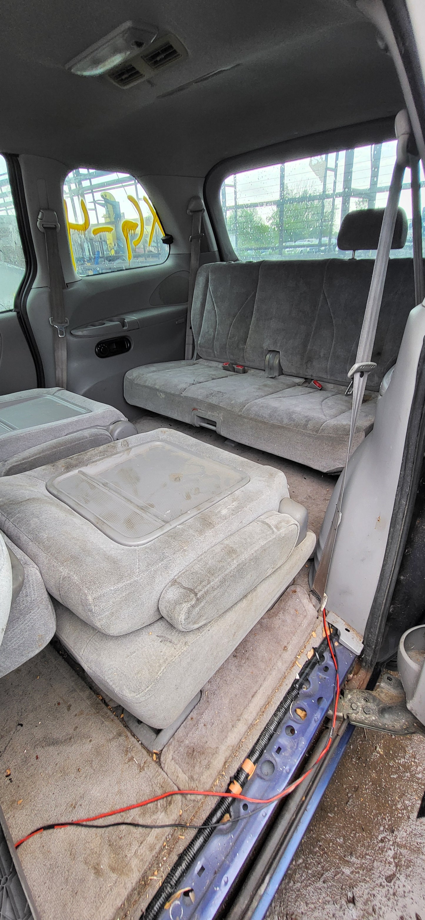 2/2 2000 - 2006 Mazda MPV | All Parts G - Z | SKU #: M17394 XG-4