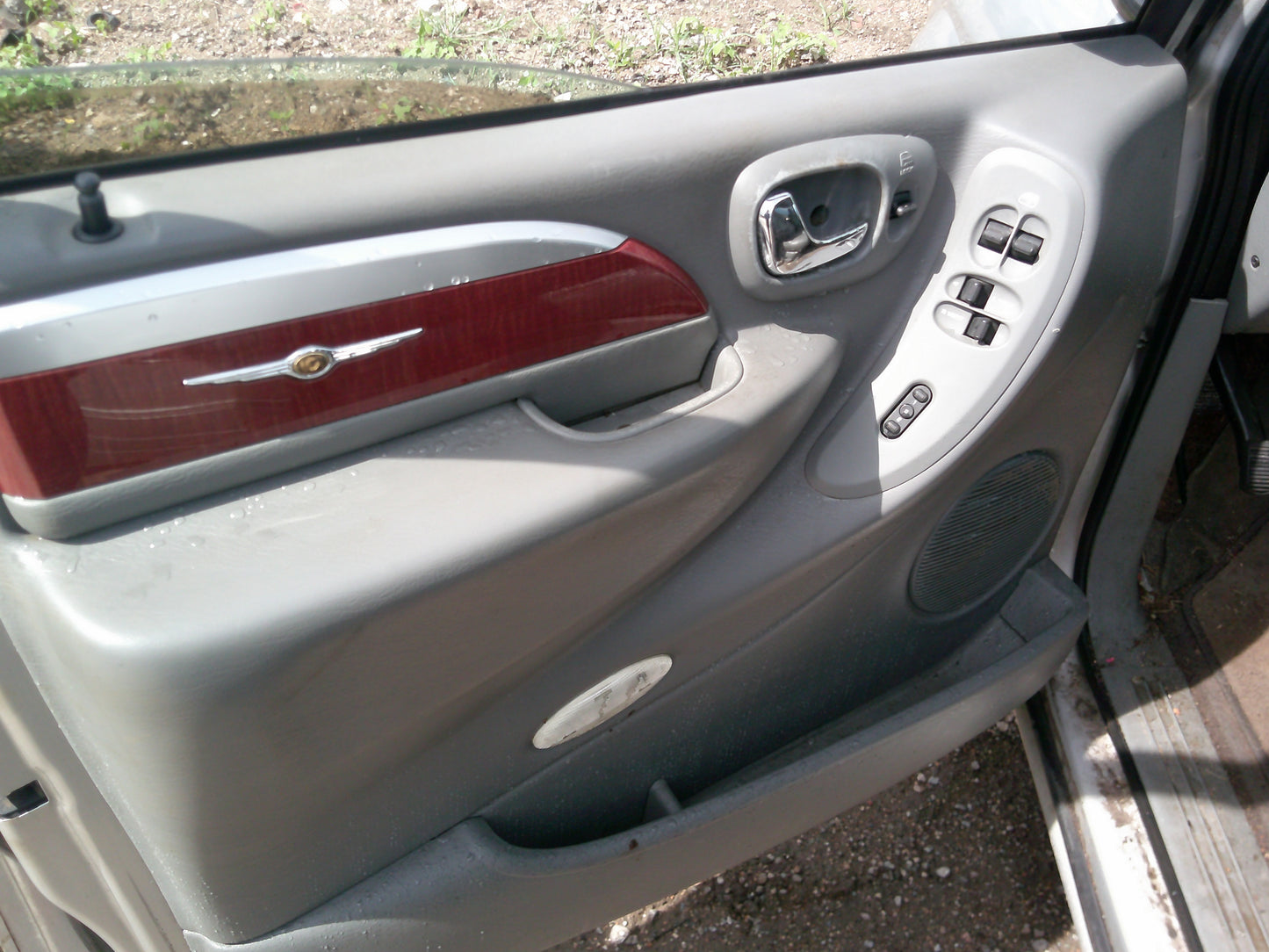 2/2 2001-2007 Chrysler Town & Country | All Parts G - Z | SKU #: M17476 XK-6