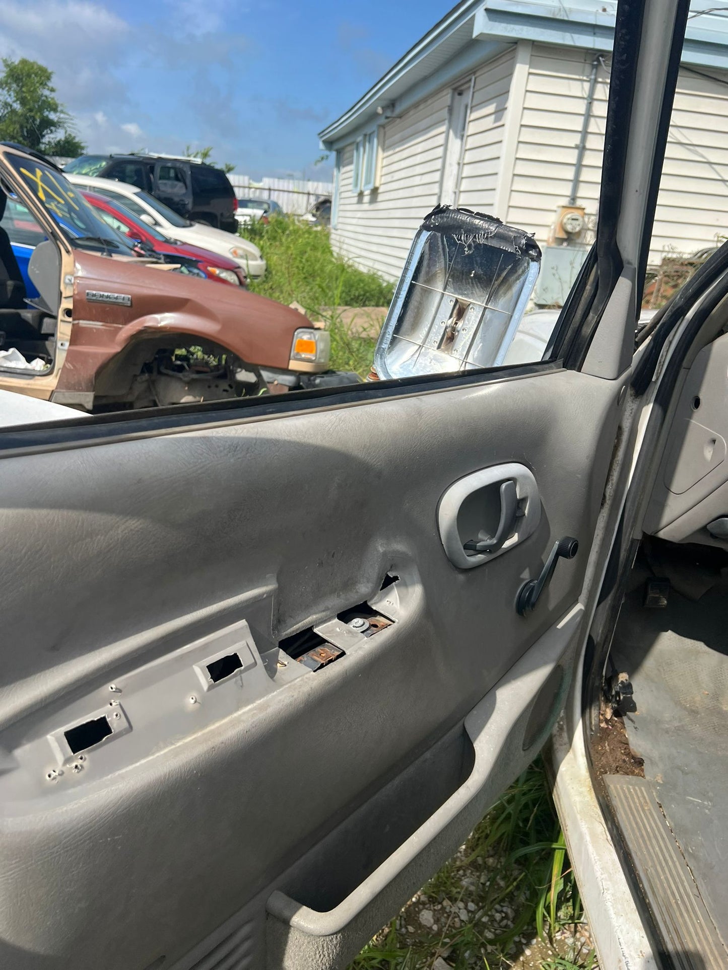 1/2 1995 - 2002 Chevrolet C2500 | All Parts A - F | SKU #: M17450 XI-20