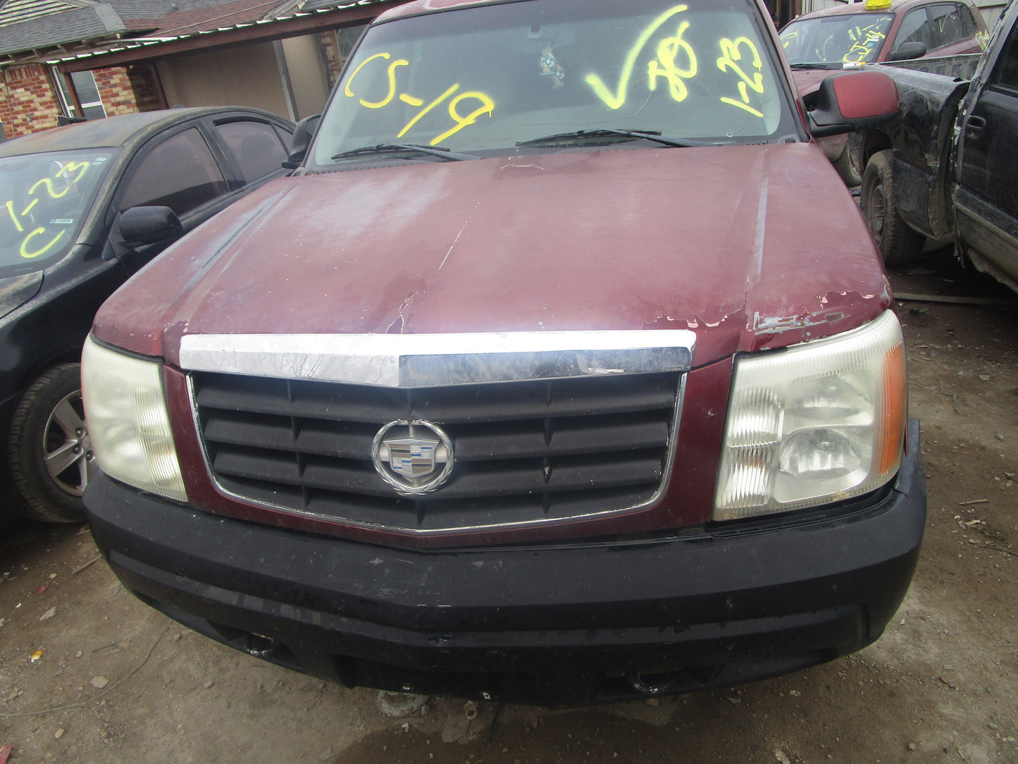 2/2 2002 - 2006 Cadillac Escalade | All Parts G - Z | SKU #:16849 CS-19