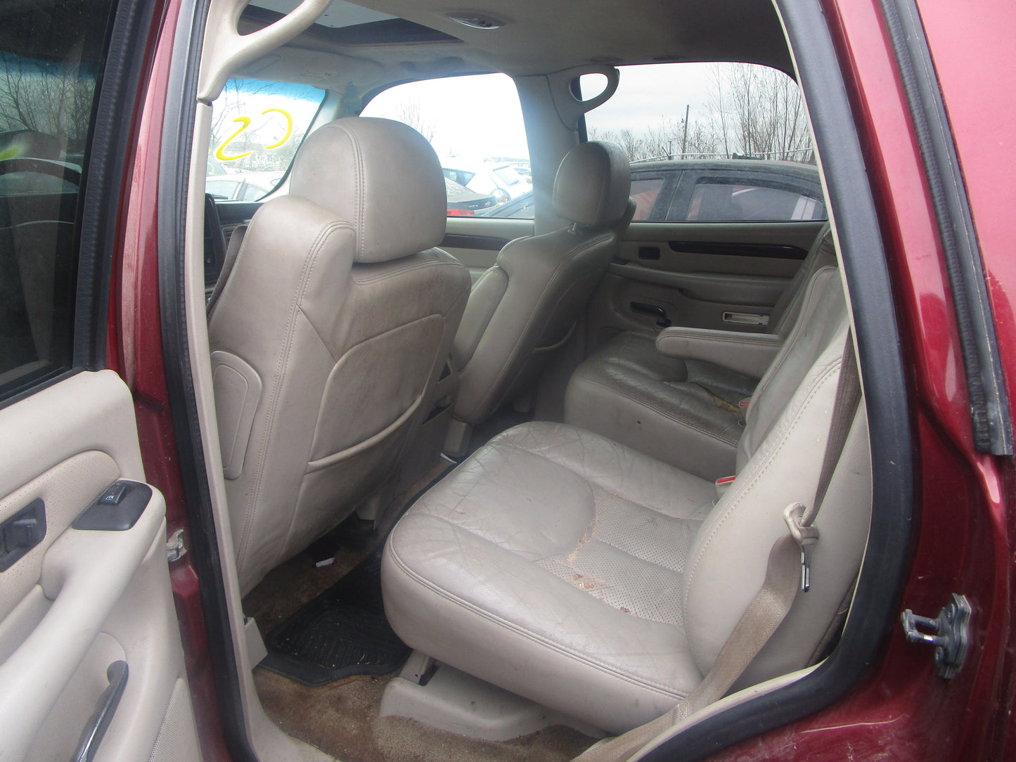 2/2 2002 - 2006 Cadillac Escalade | All Parts G - Z | SKU #:16849 CS-19