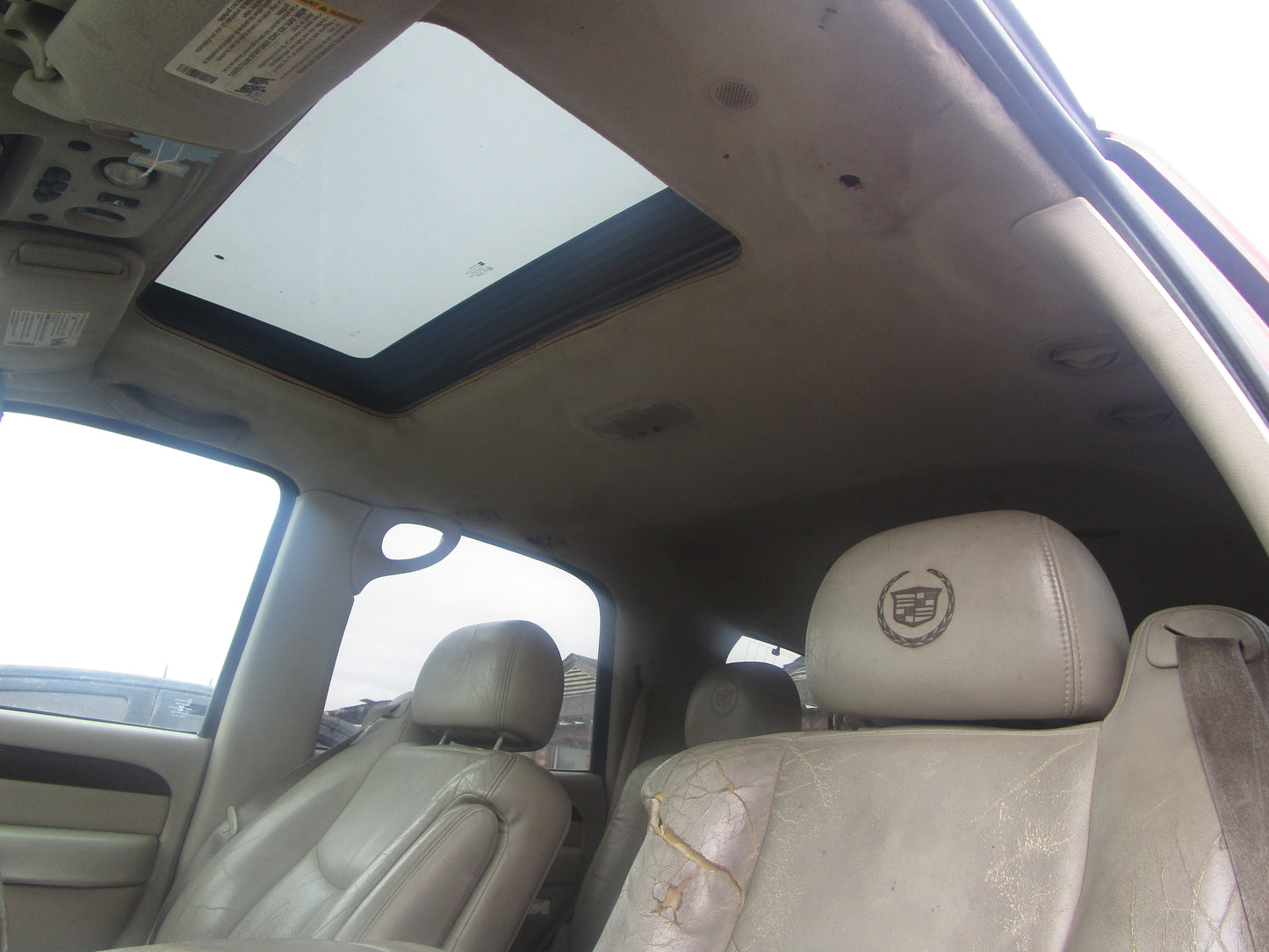 2/2 2002 - 2006 Cadillac Escalade | All Parts G - Z | SKU #:16849 CS-19