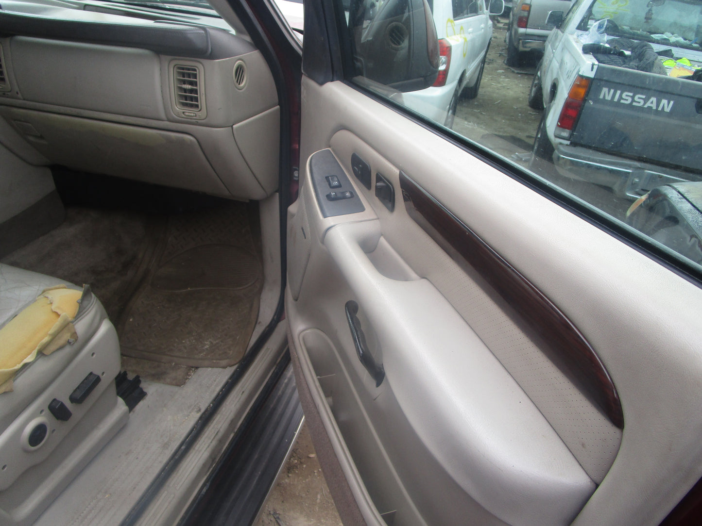 2/2 2002 - 2006 Cadillac Escalade | All Parts G - Z | SKU #:16849 CS-19