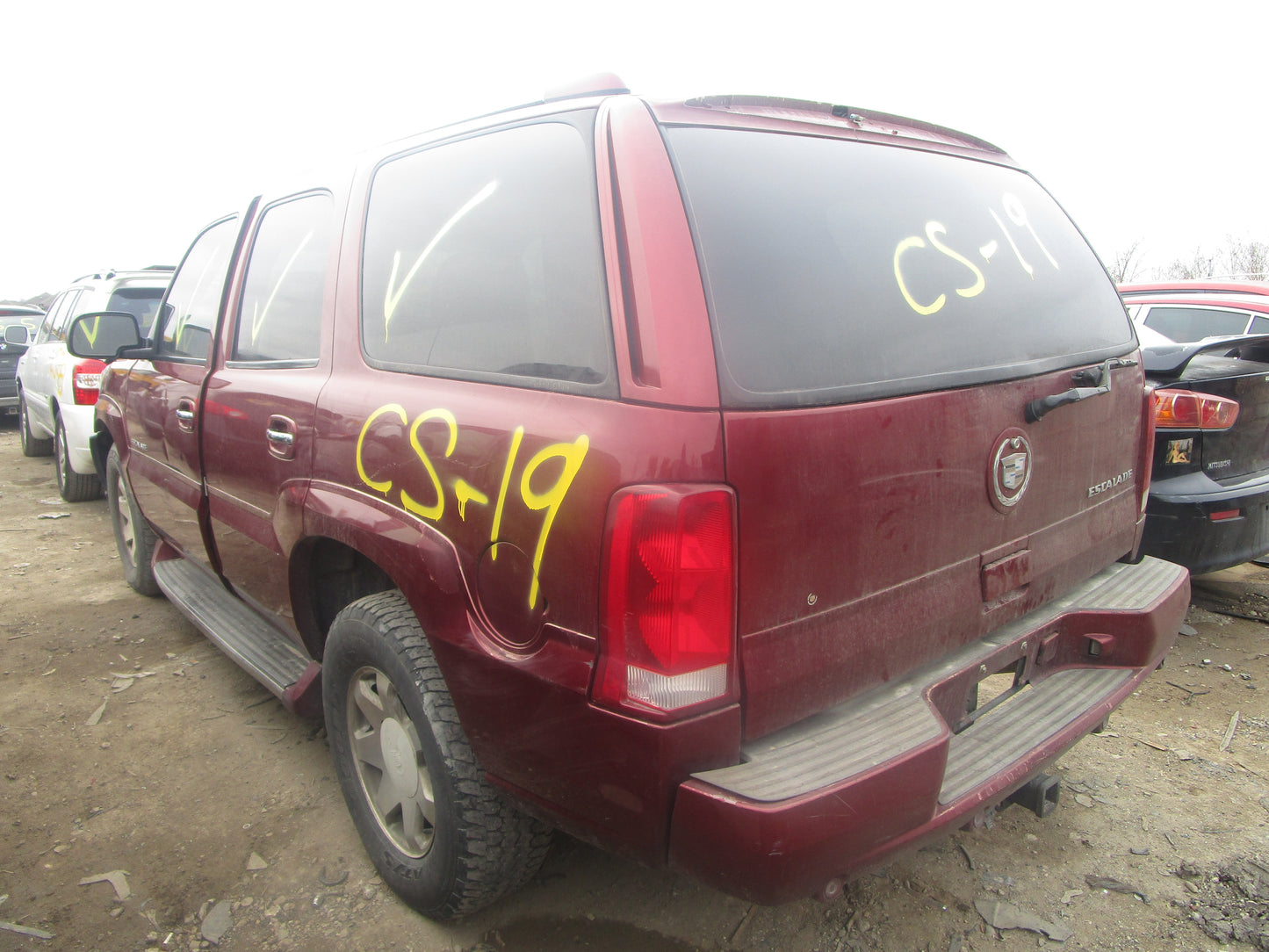 2/2 2002 - 2006 Cadillac Escalade | All Parts G - Z | SKU #:16849 CS-19