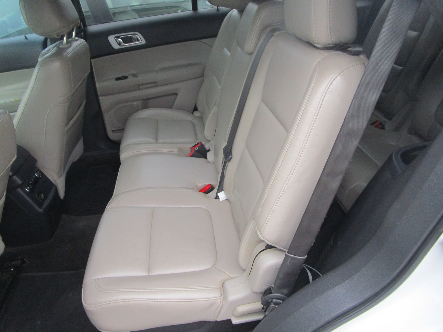 1/2 2011 - 2014 Ford Explorer XLT | All Parts A - F | SKU #:16879 - CA-9