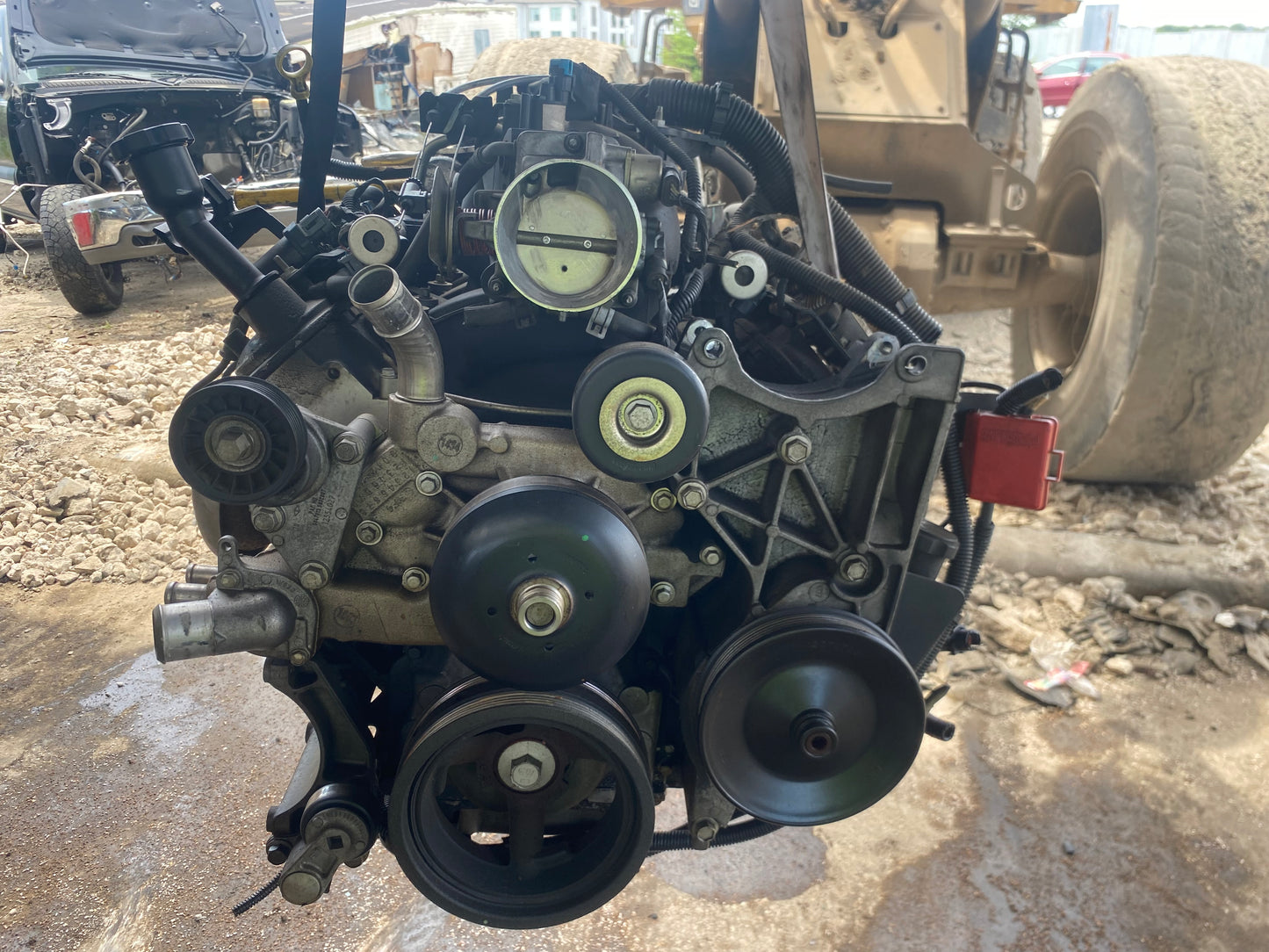 2002-2004 Chevrolet Tahoe - 5.3 L Engine -# M17447