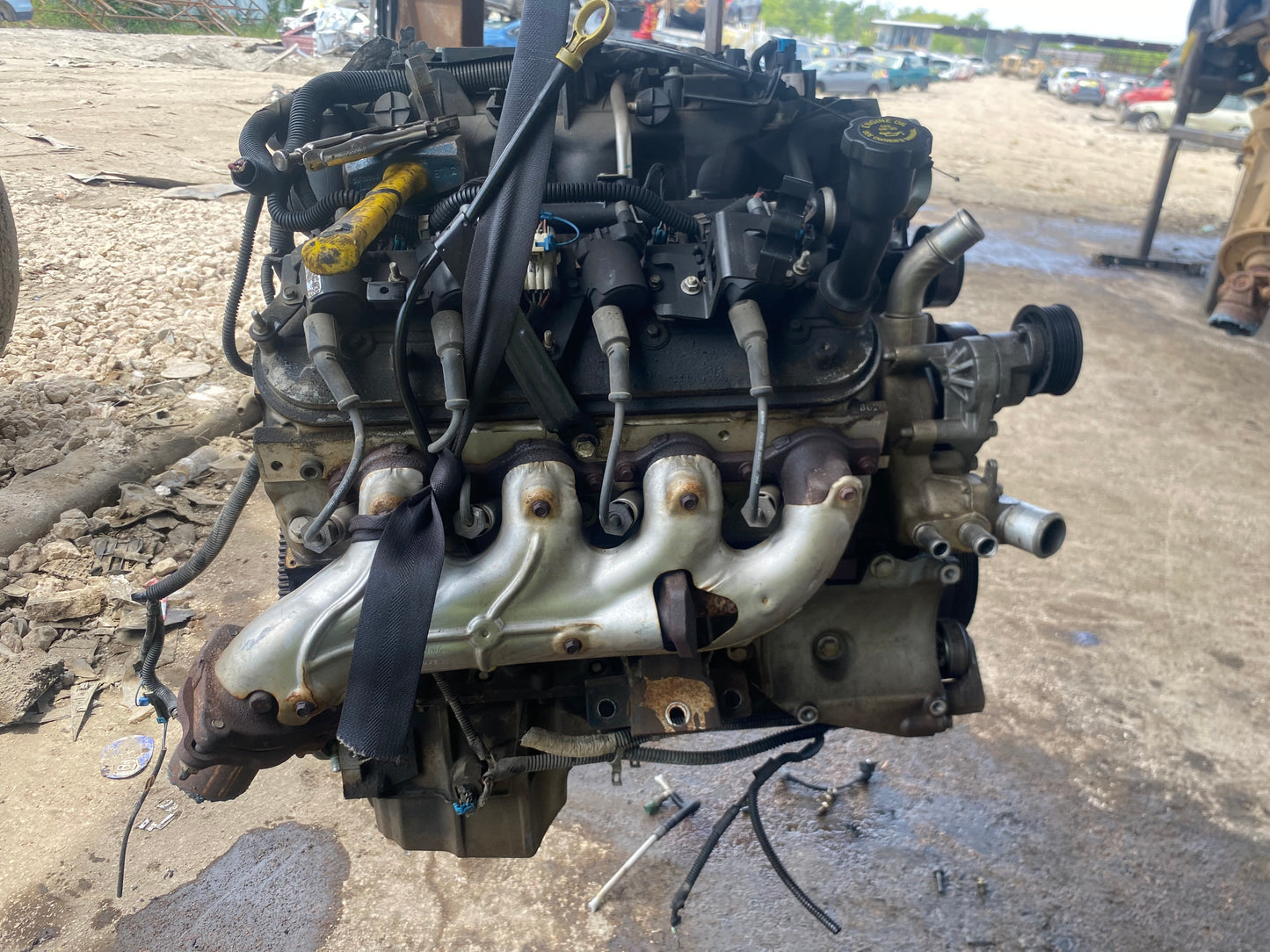 2002-2004 Chevrolet Tahoe - 5.3 L Engine -# M17447