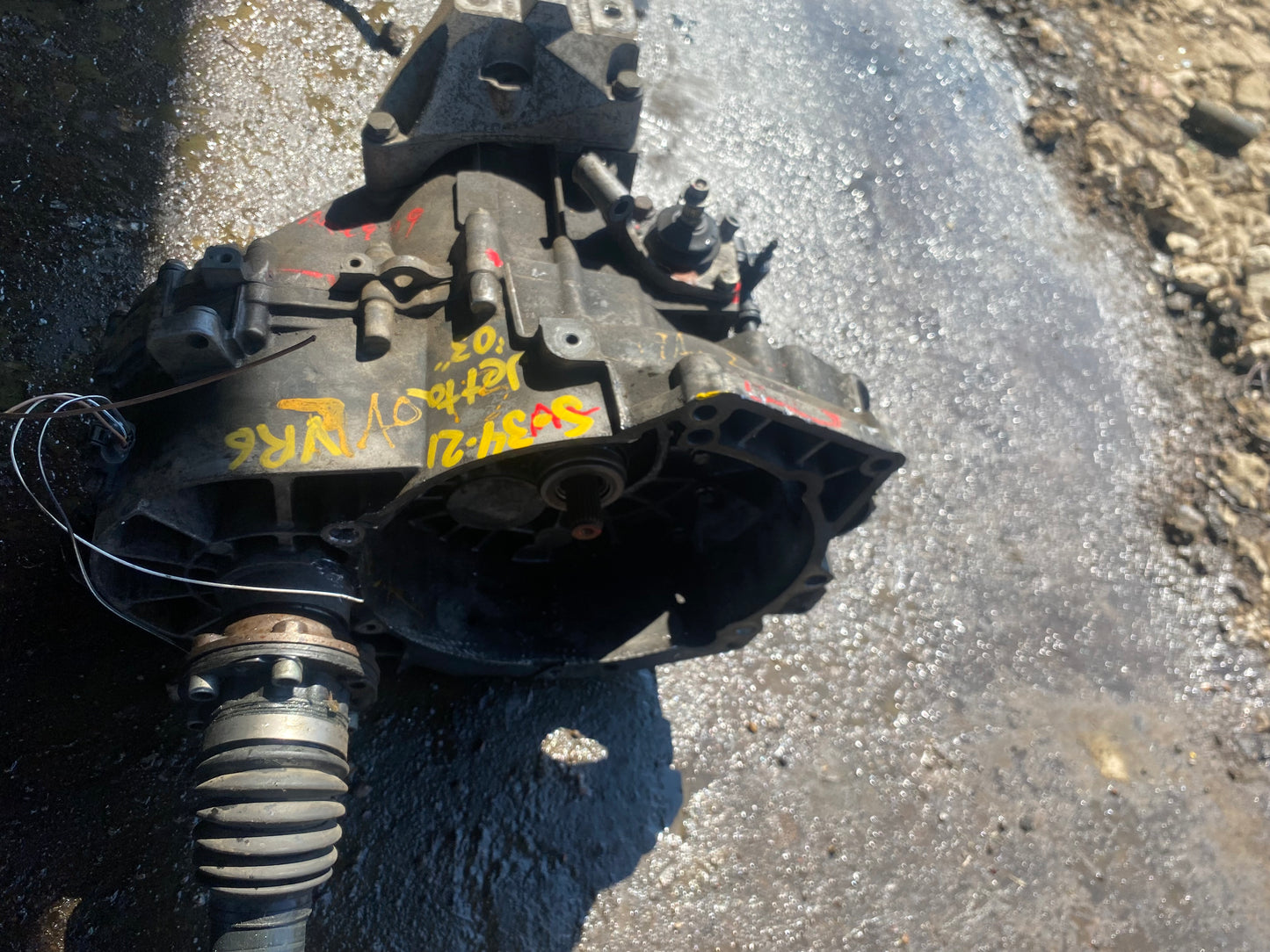 2002-2004 VOLKSWAGEN JETTA - MANUAL TRANSMISSION - #MS3421