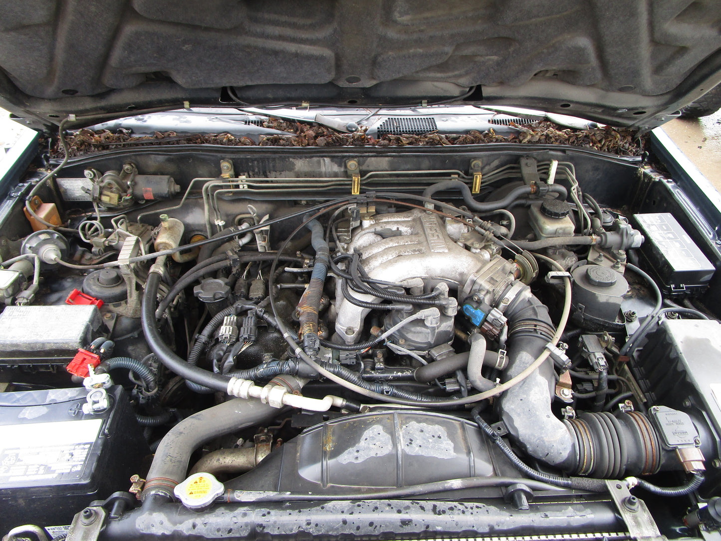 1997 NISSAN PATHFINDER - 3.3 L ENGINE - # 15959