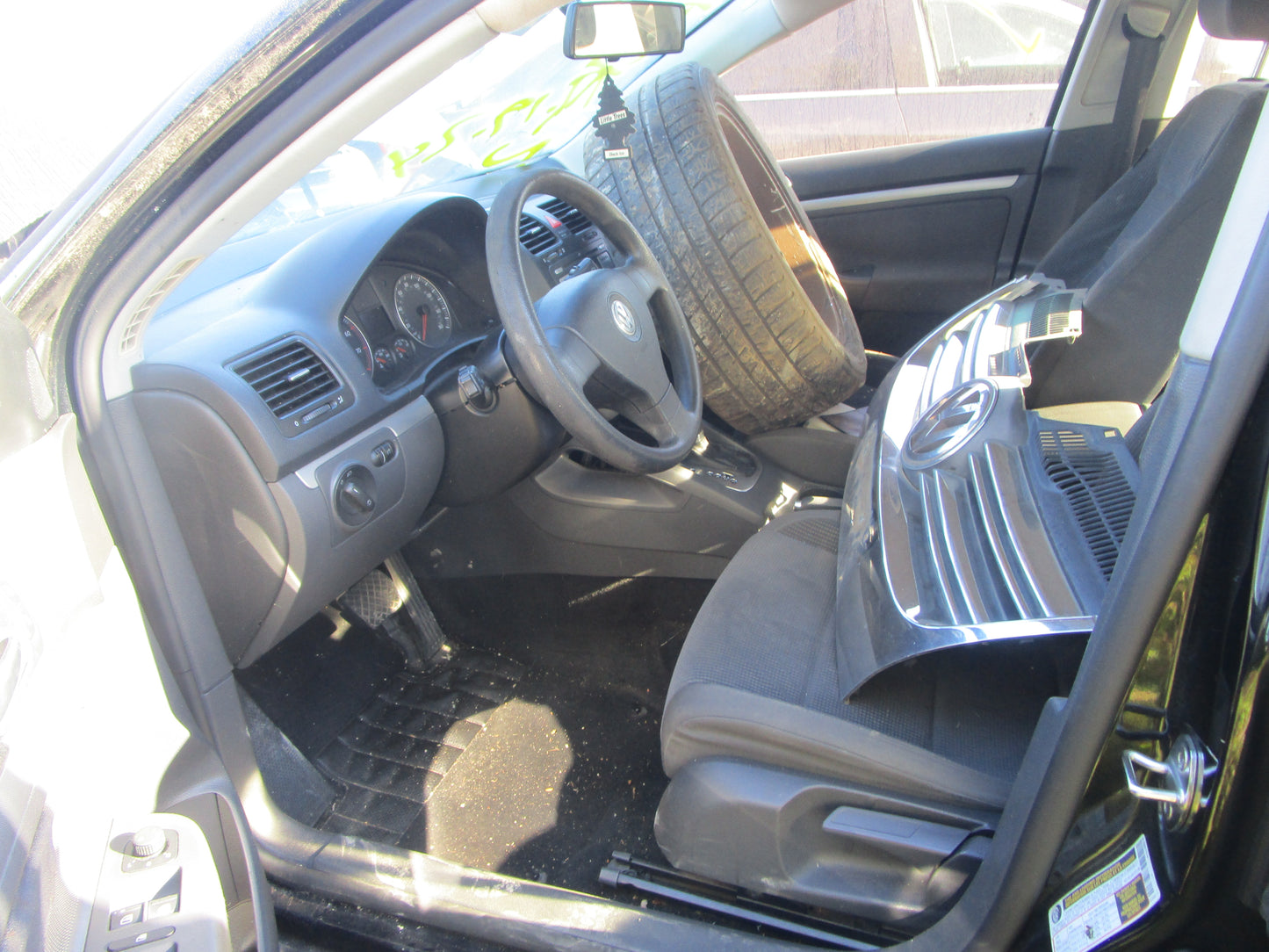 1/2 2005 - 2010 Volkswagen Jetta | All Parts A - F | SKU #:16672