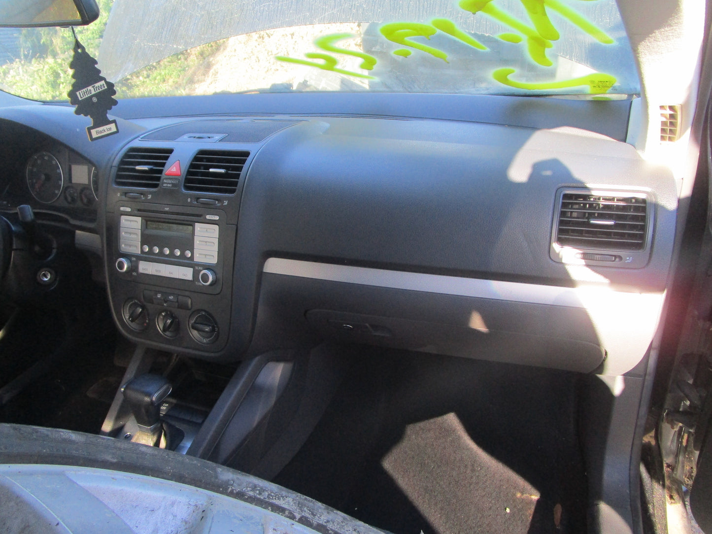 1/2 2005 - 2010 Volkswagen Jetta | All Parts A - F | SKU #:16672