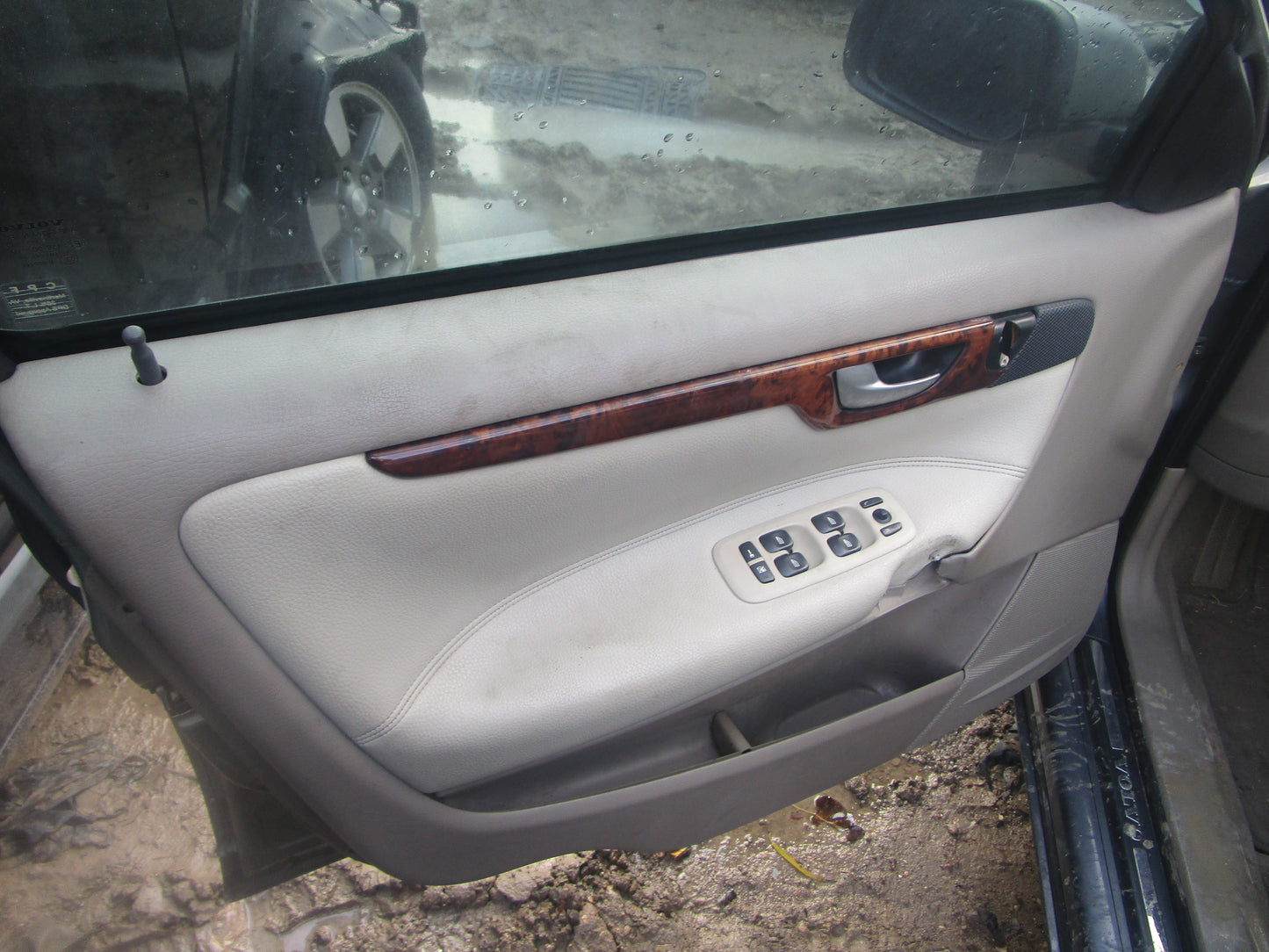 1/2 2001 - 2009 Volvo S60 | All Parts A - F | SKU #:16714 CM-4