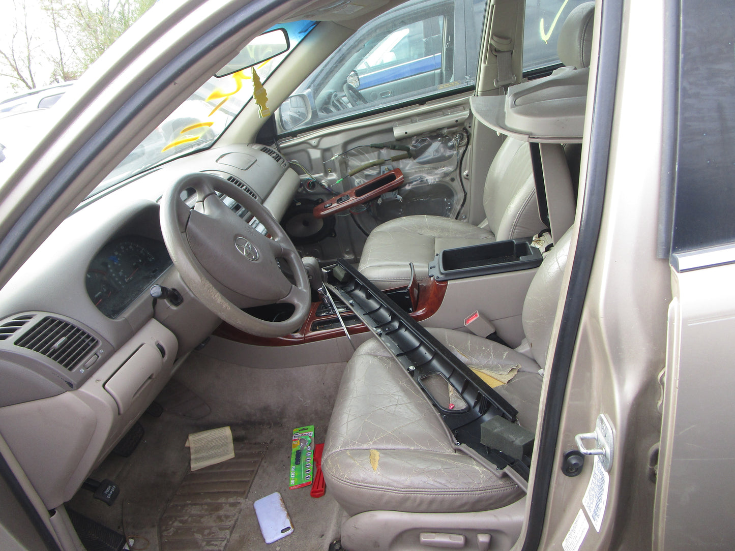 2/2 2002 - 2006 Toyota Camry XLE | All Parts G - Z | SKU #:16741 CN-11