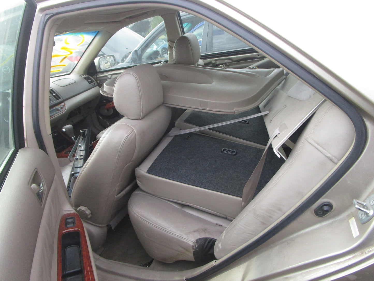 2/2 2002 - 2006 Toyota Camry XLE | All Parts G - Z | SKU #:16741 CN-11