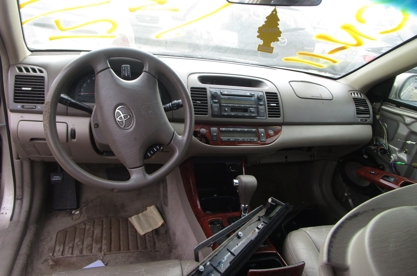 2/2 2002 - 2006 Toyota Camry XLE | All Parts G - Z | SKU #:16741 CN-11