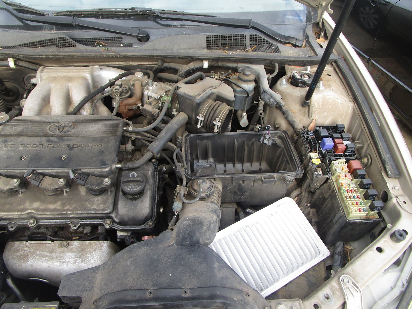2/2 2002 - 2006 Toyota Camry XLE | All Parts G - Z | SKU #:16741 CN-11