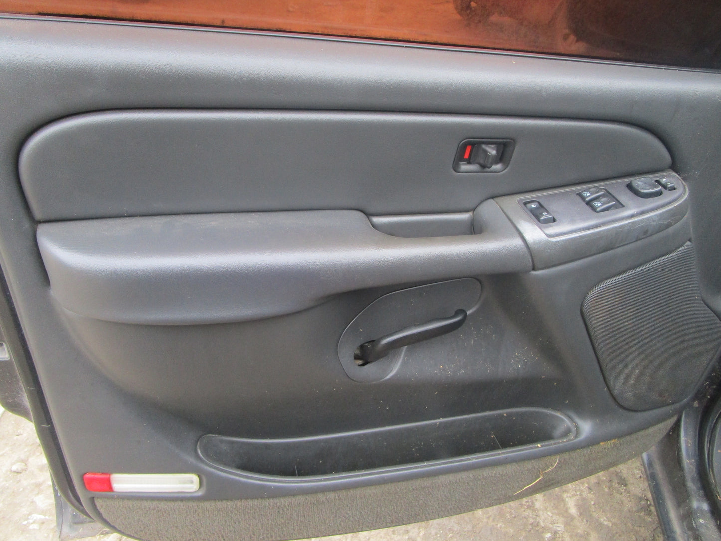 2/2 2000 - 2006 Chevroley Silverado | All Parts G - Z | SKU #:16729 CM-19