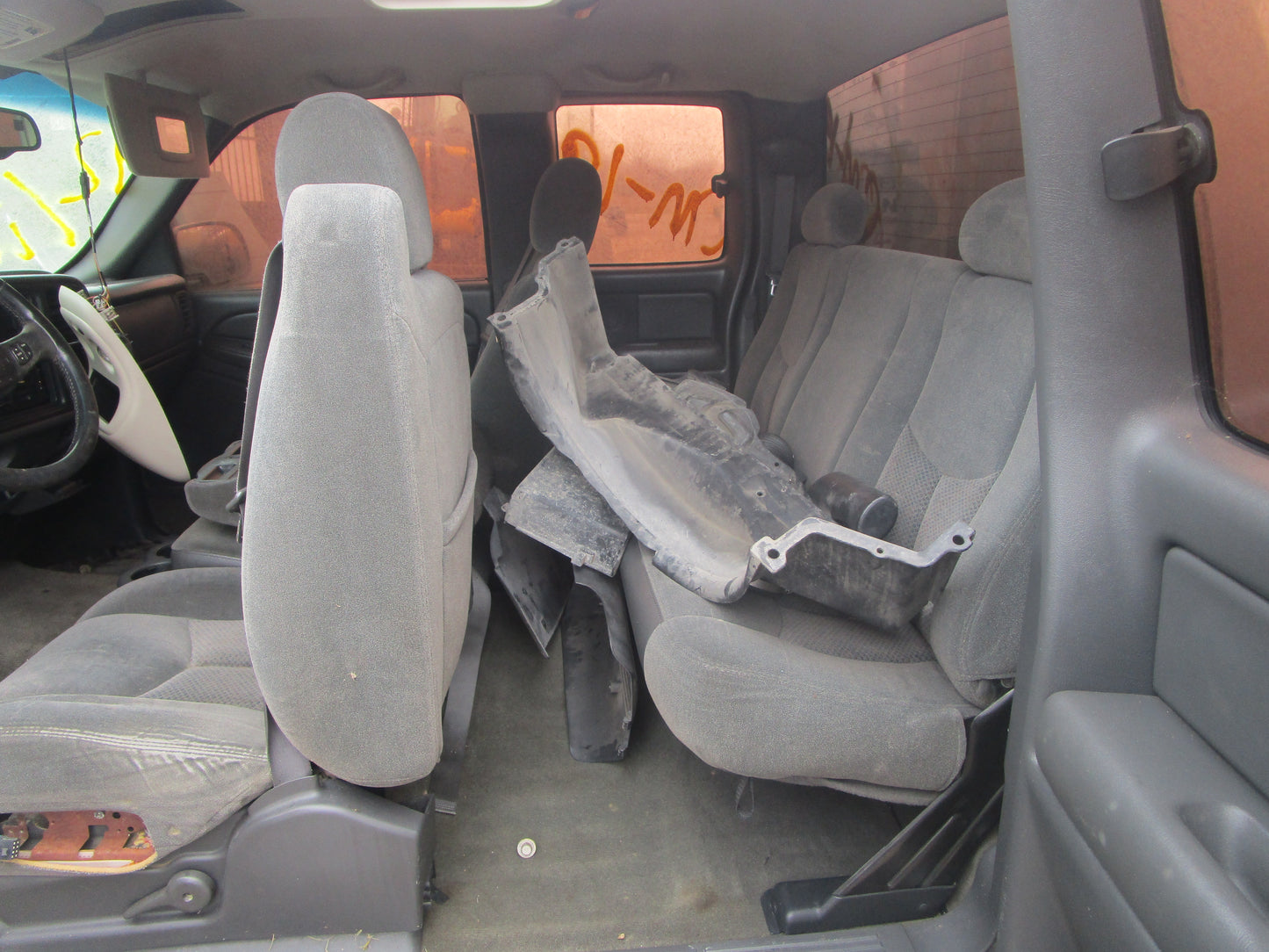 2/2 2000 - 2006 Chevroley Silverado | All Parts G - Z | SKU #:16729 CM-19