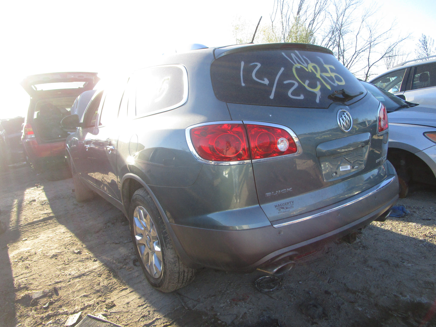 2/2 2008 - 2012 Buick Enclave CXL | All Parts G - Z | SKU #:16775 CP-5