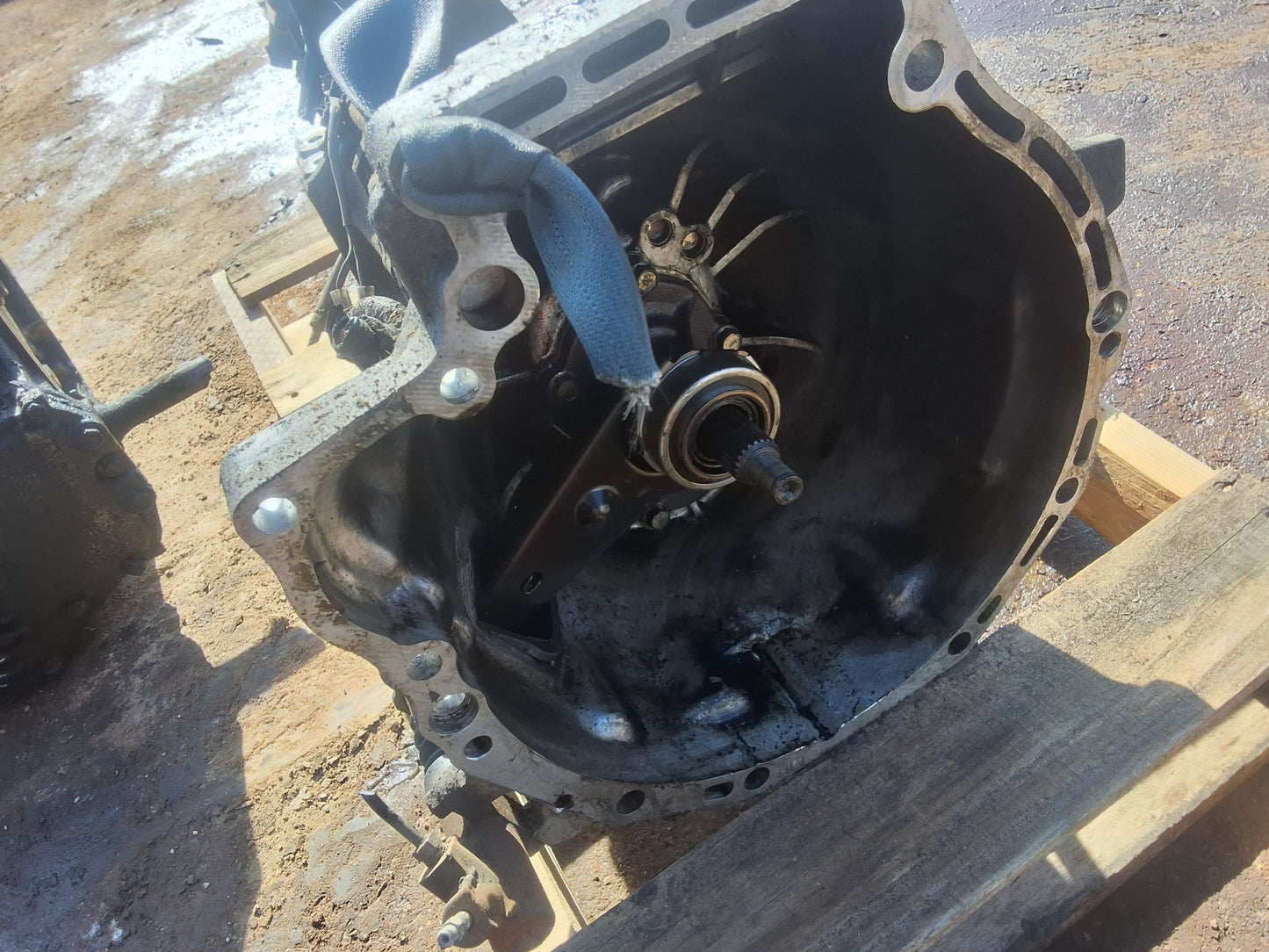 1990 MAZDA MIATA - TRANSMISSION - # MS4905