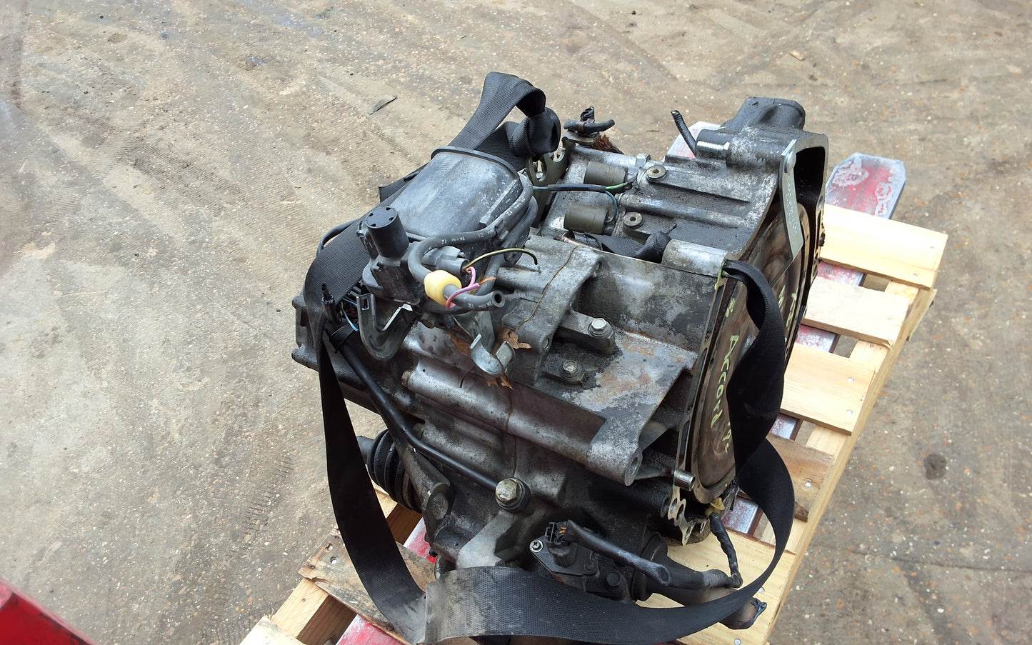 1995-1997 HONDA ACCORD - AUTOMATIC TRANSMISSION -#M17449