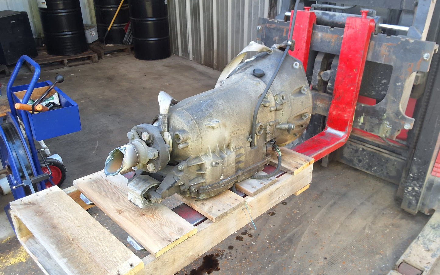 2001-2004 MERCEDES BENZ SLK- AUTOMATIC TRANSMISSION-#M17473