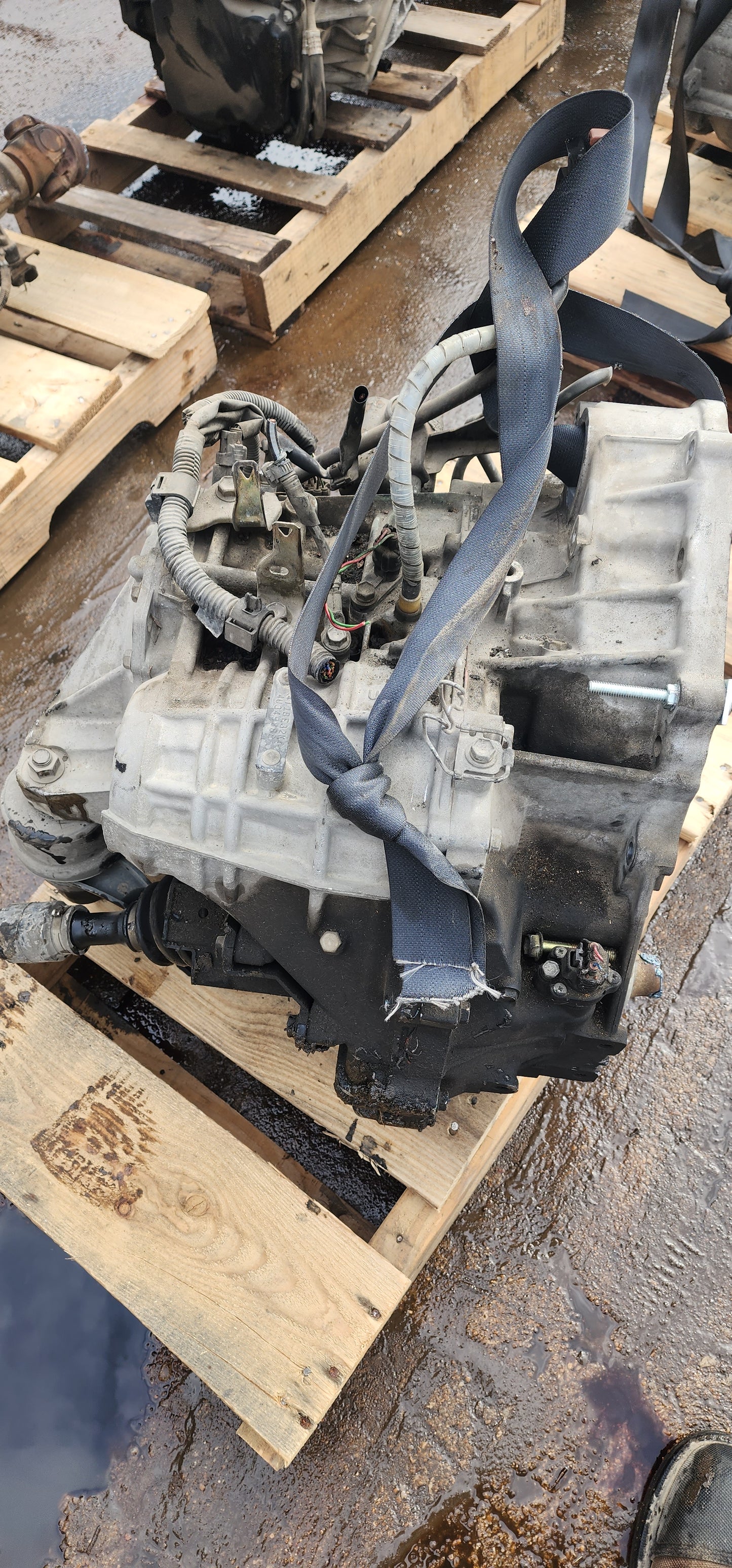 2002-2005 TOYOTA CAMRY - AUTOMATIC TRANSMISSION -#M17815