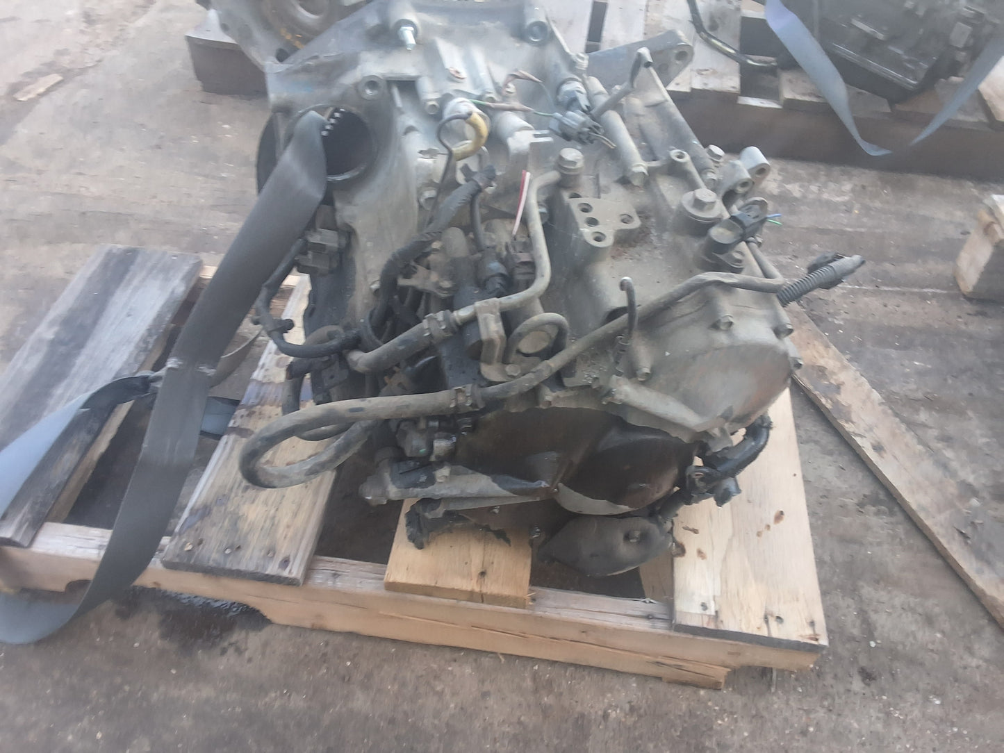 2000-2002 HONDA ACCORD - AUTOMATIC TRANSMISSION - #M18037