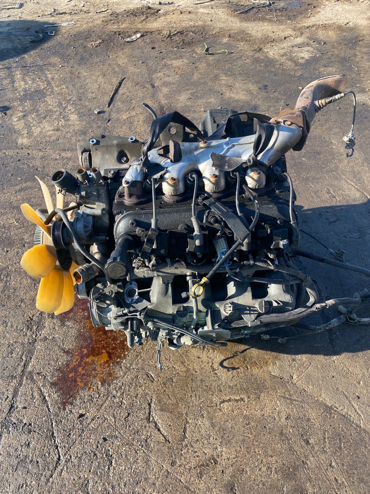 2002-2004 CHEVY SILVERADO 1500 - 5.3 L ENGINE - #M17747