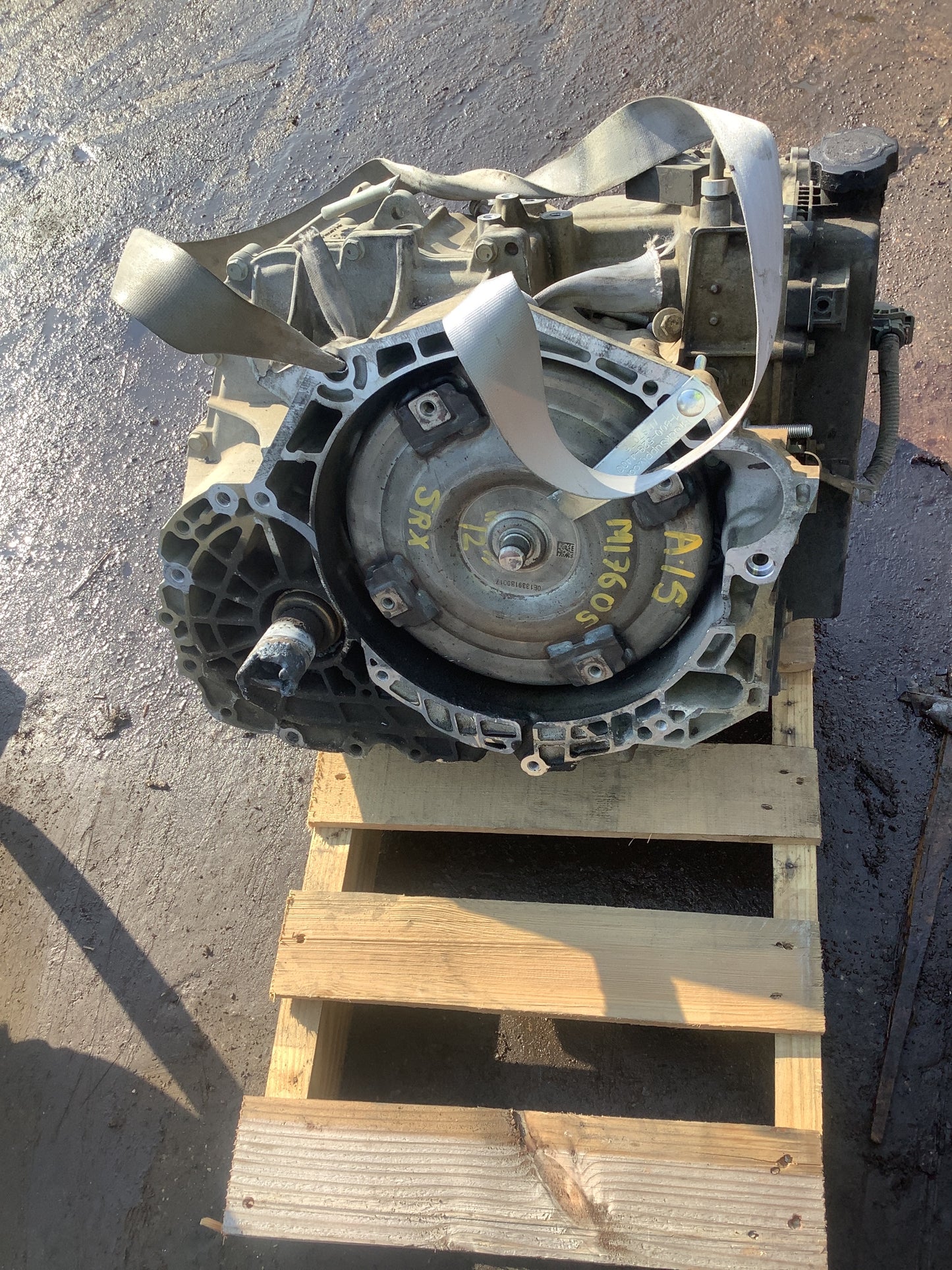 2012 CADILLAC SRX - AUTOMATIC TRANSMISSION - #M17605