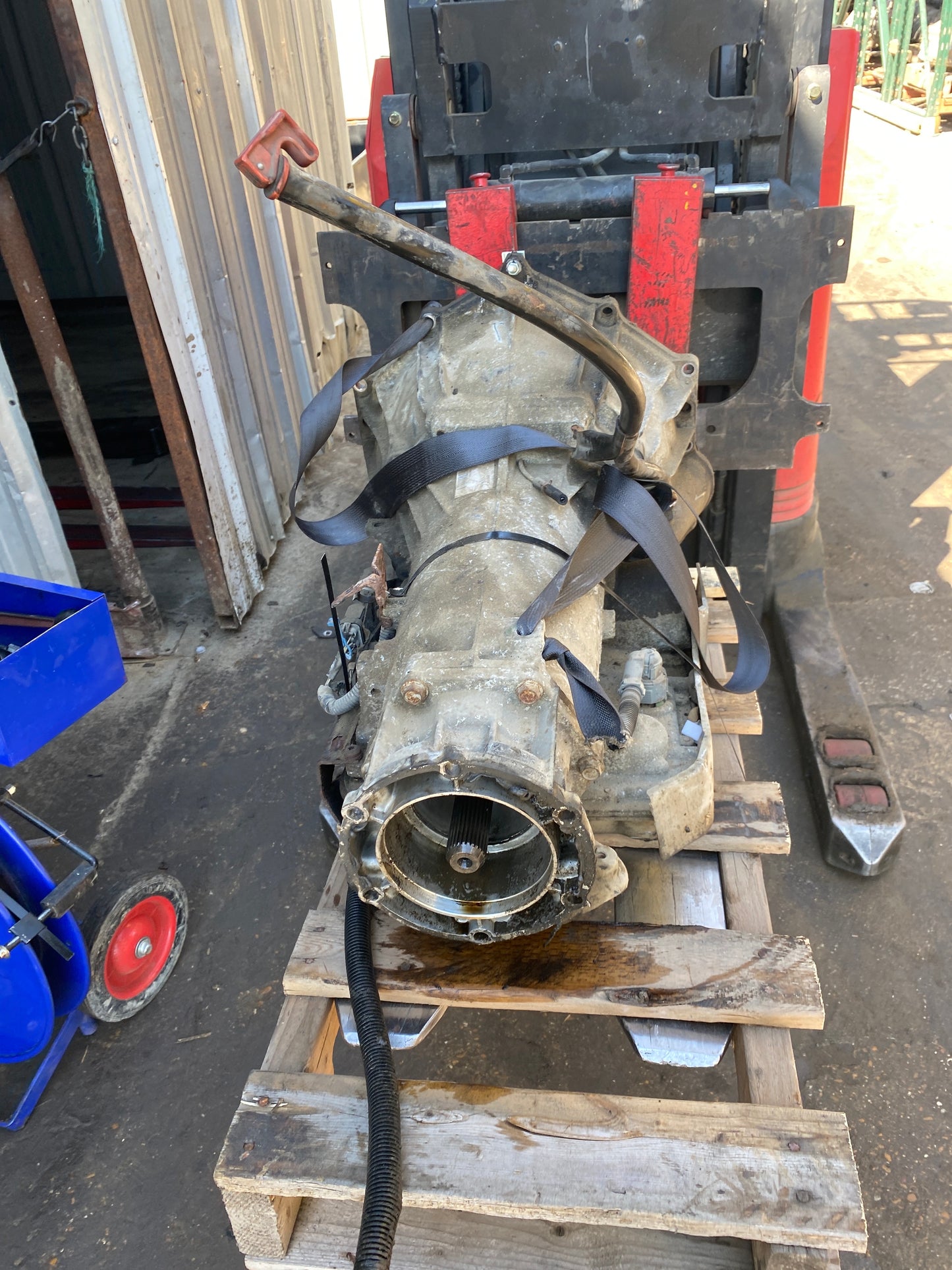 1999-2002 CHEVROLET SILVERADO - AUTOMATIC TRANSMISSION -#M17749