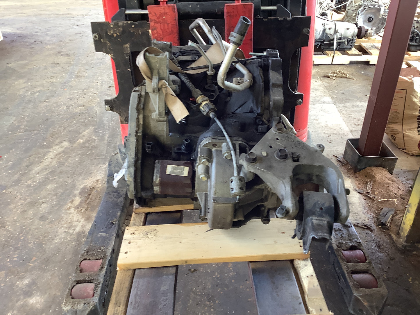 2009-2010 Volkswagen Routan - Transmission -#M18935