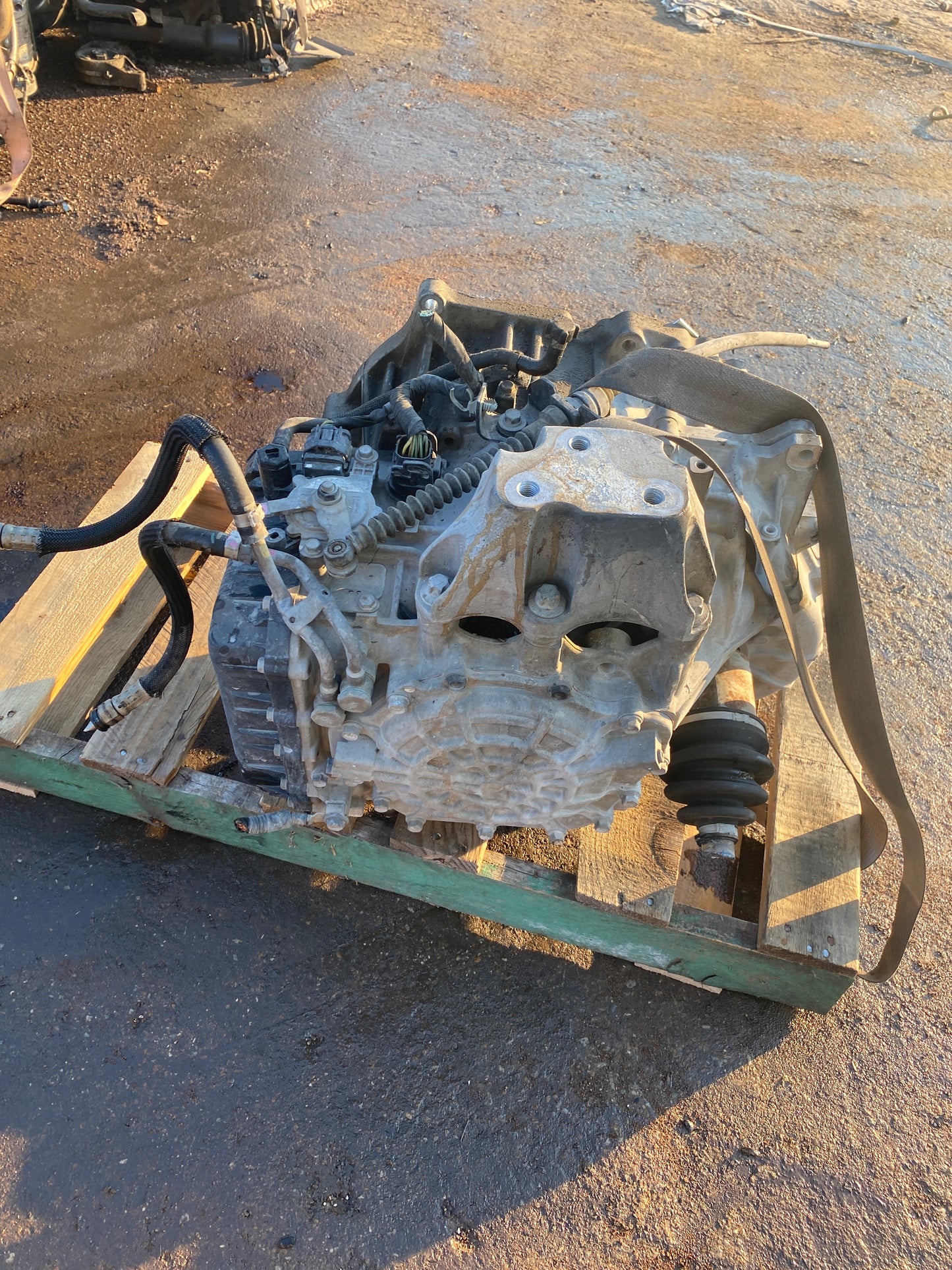 2013-2016 DODGE DART - AUTOMATIC TRANSMISSION - #M17788