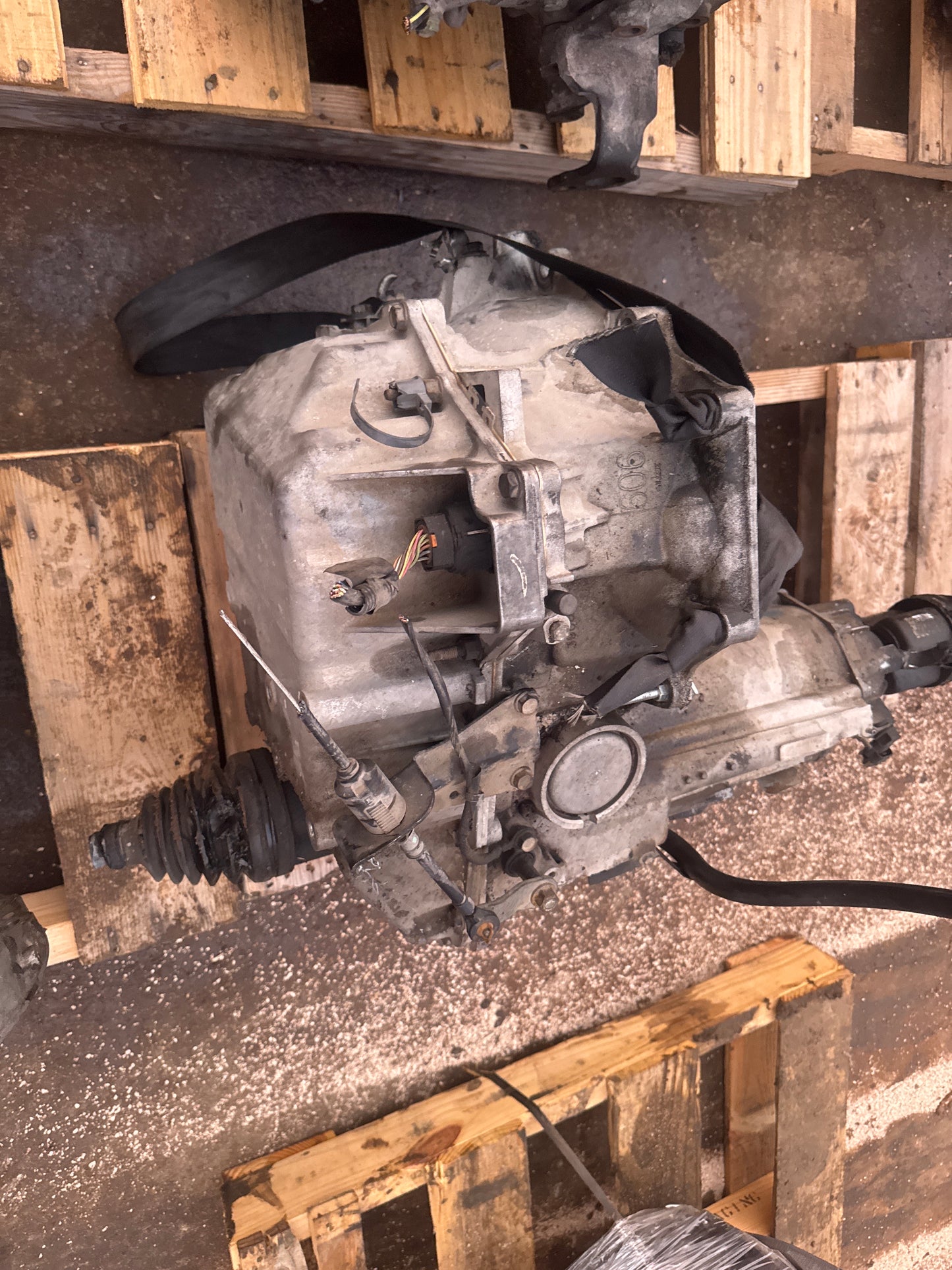 2006-2011 CHEVROLET IMPALA- AUTOMATIC TRANSMISSION -#M18197